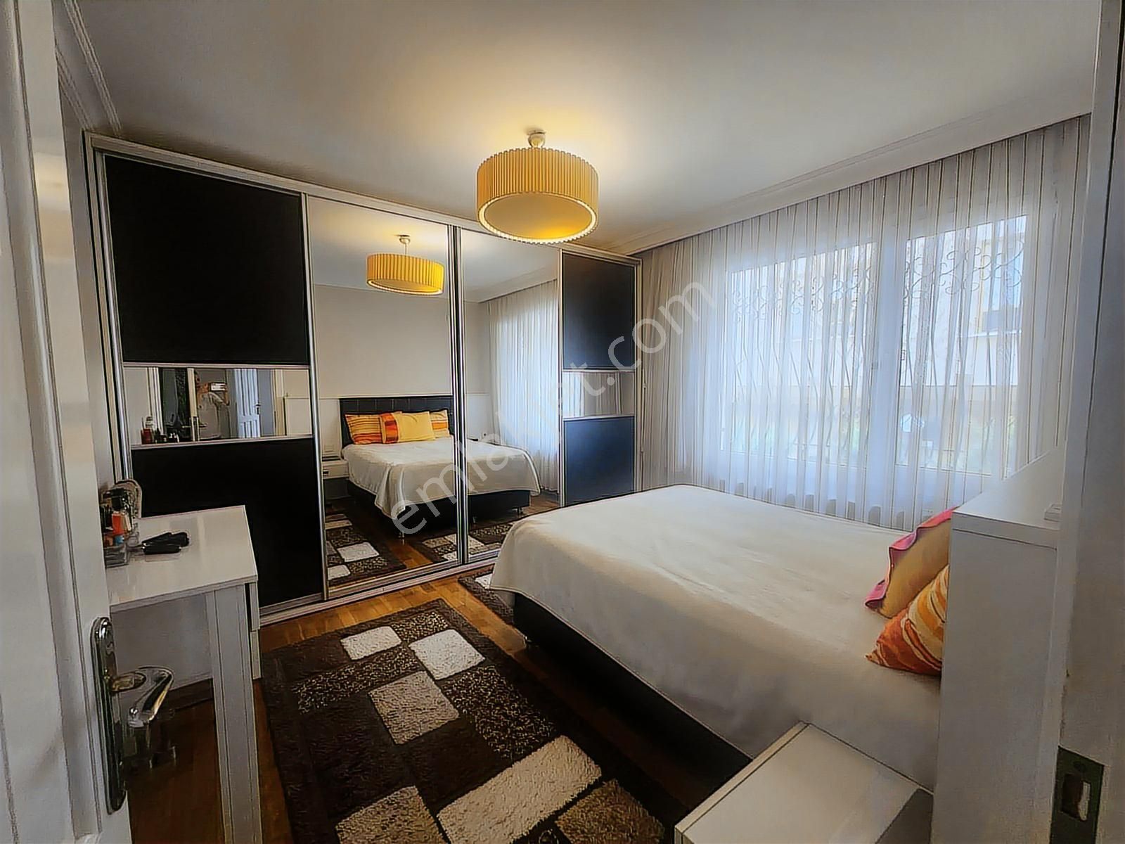Remax Billur Bakan'dan Şenlikköy'de Müstakil Tadında Satılık 3+1 - Görsel 18
