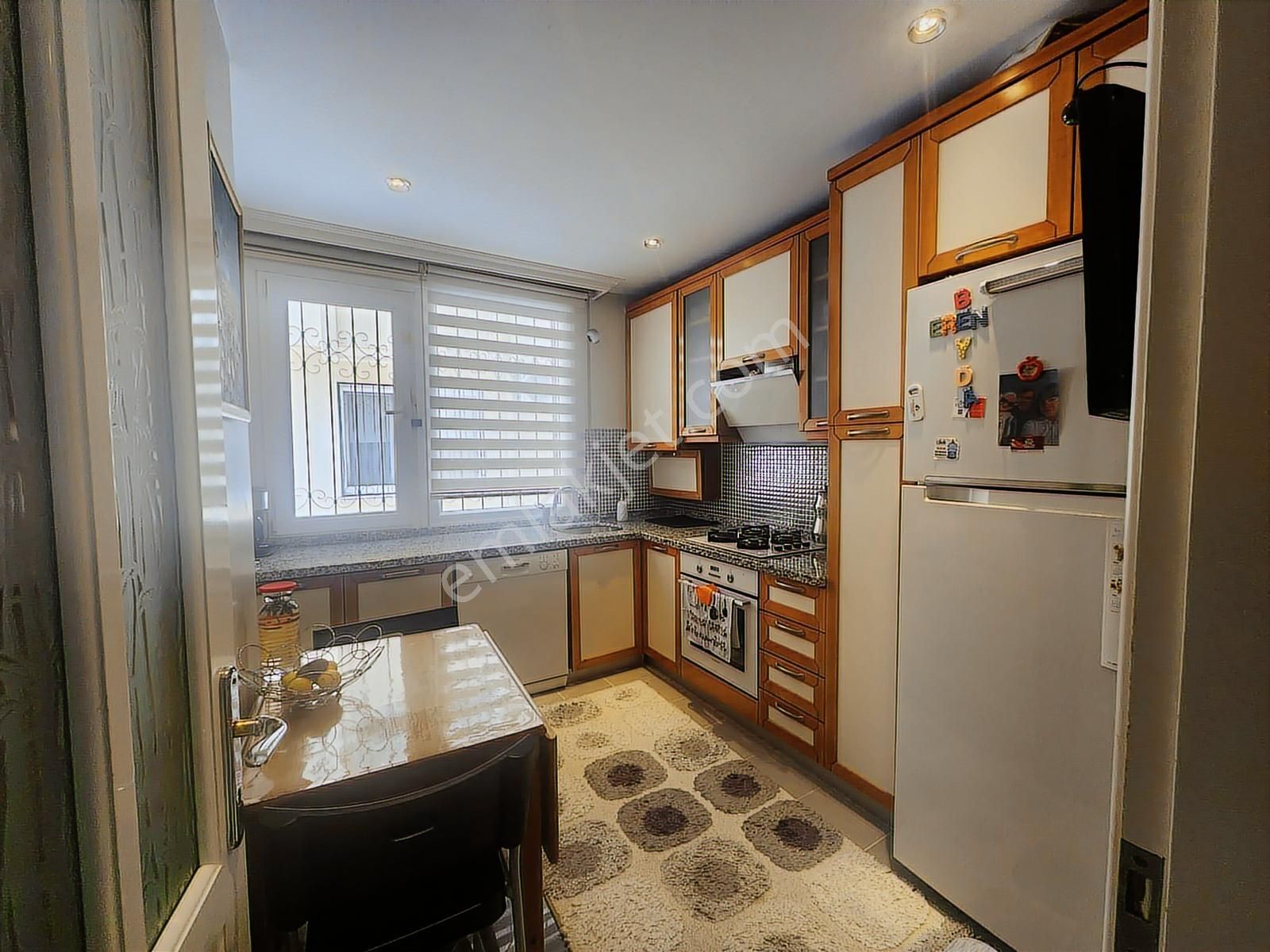 Remax Billur Bakan'dan Şenlikköy'de Müstakil Tadında Satılık 3+1 - Görsel 2