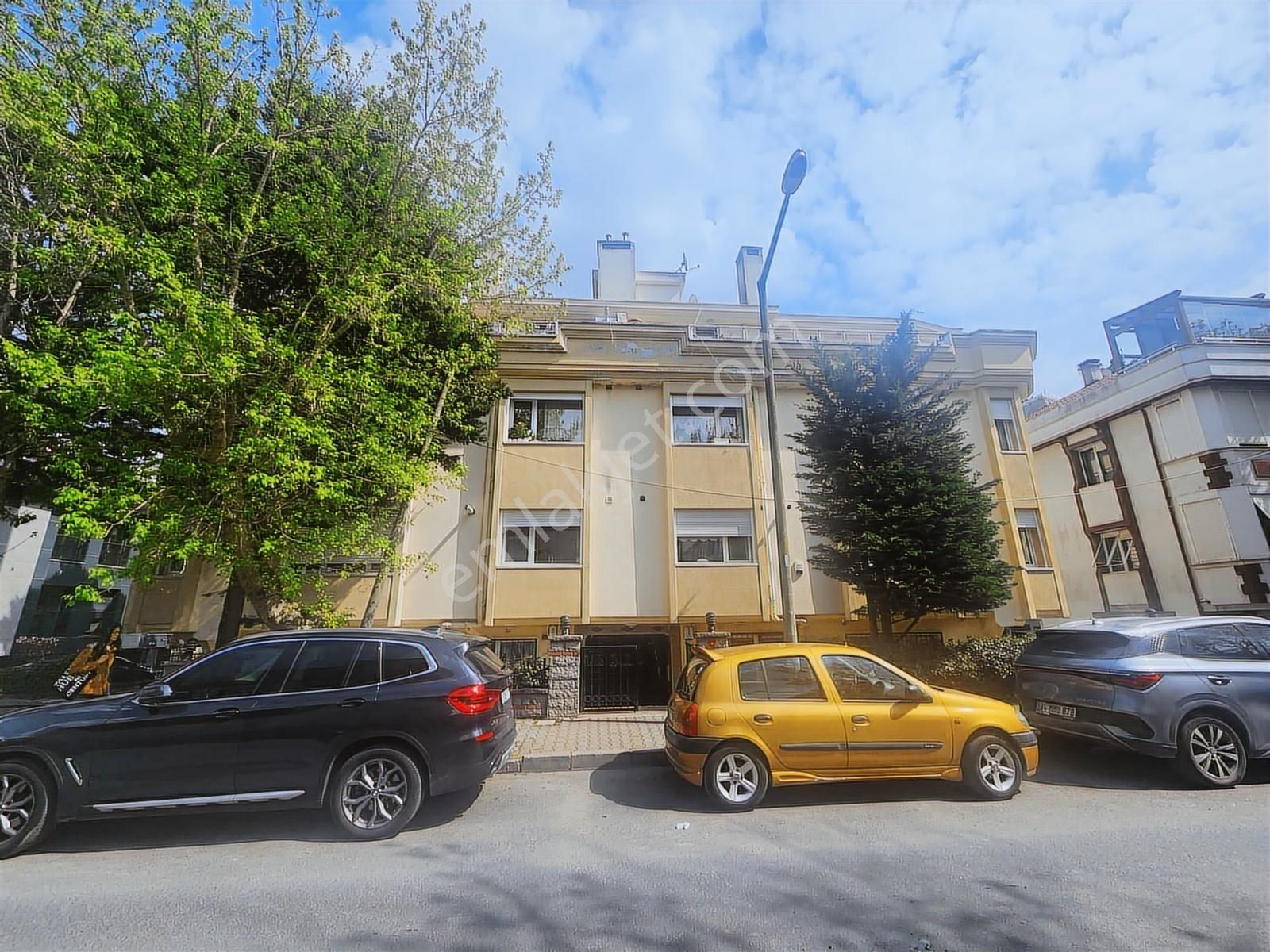 Remax Billur Bakan'dan Şenlikköy'de Müstakil Tadında Satılık 3+1 - Görsel 9