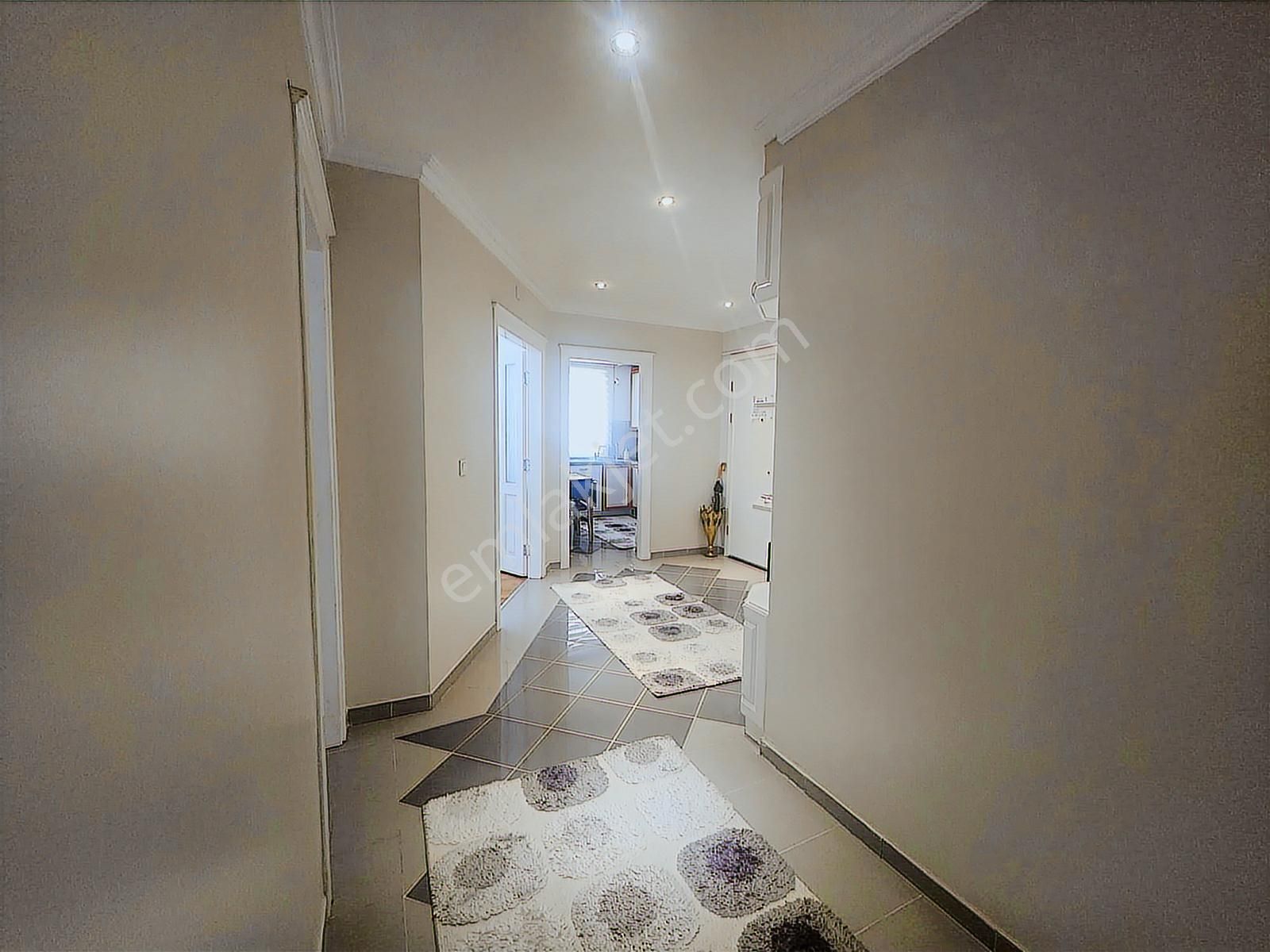 Remax Billur Bakan'dan Şenlikköy'de Müstakil Tadında Satılık 3+1 - Görsel 17
