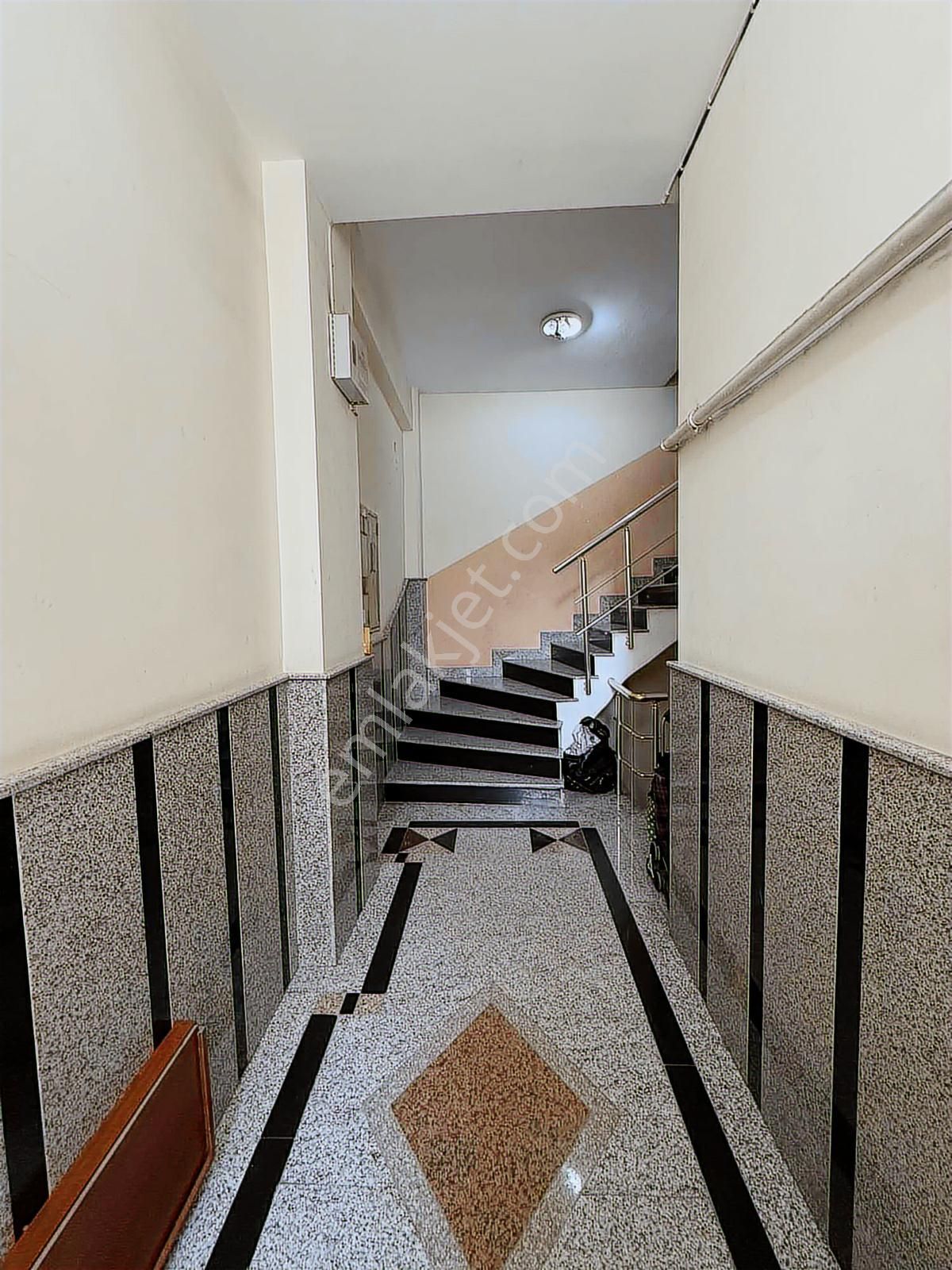 Remax Ozan Tandoğan 'dan Ferah Nezih Dubleks Daire - Görsel 5