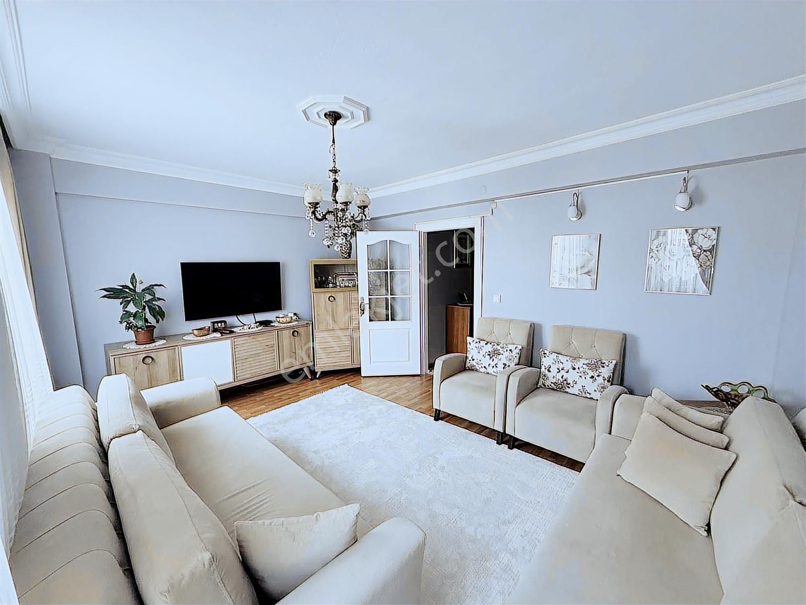 Remax Ozan Tandoğan 'dan Ferah Nezih Dubleks Daire - Görsel 16