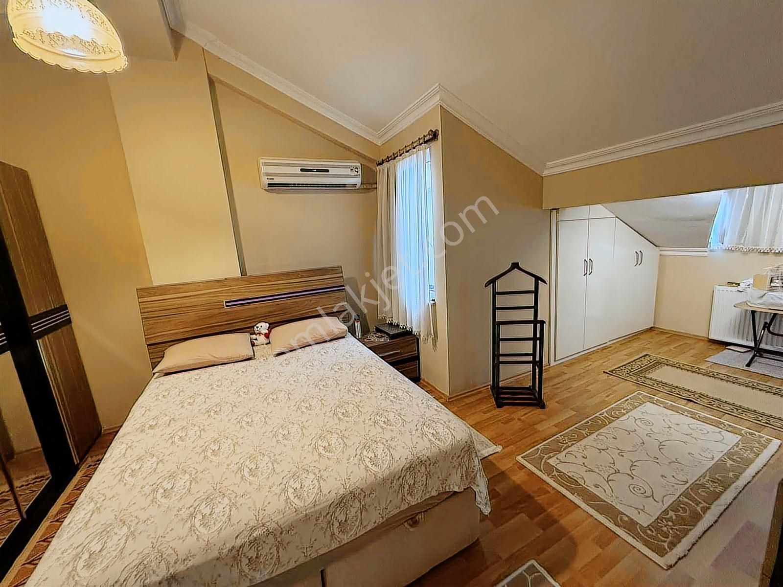 Remax Ozan Tandoğan 'dan Ferah Nezih Dubleks Daire - Görsel 3