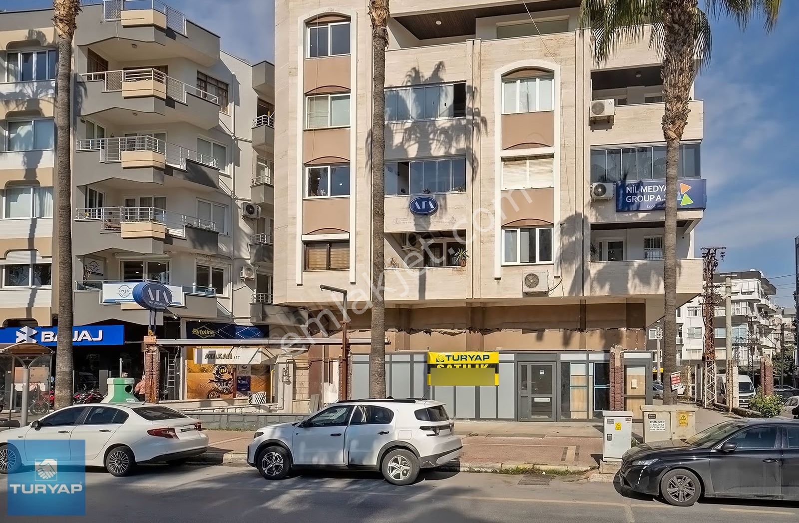 Mersin'in En İşlek Noktasında Satılık 3 Katlı Teraslı Dükkan