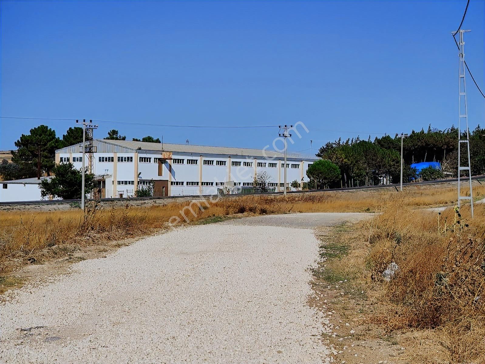 Silivri Küçükkılıçlı Yola Cephe Köyün İçinde 12 Dönüm Tarla - Görsel 11