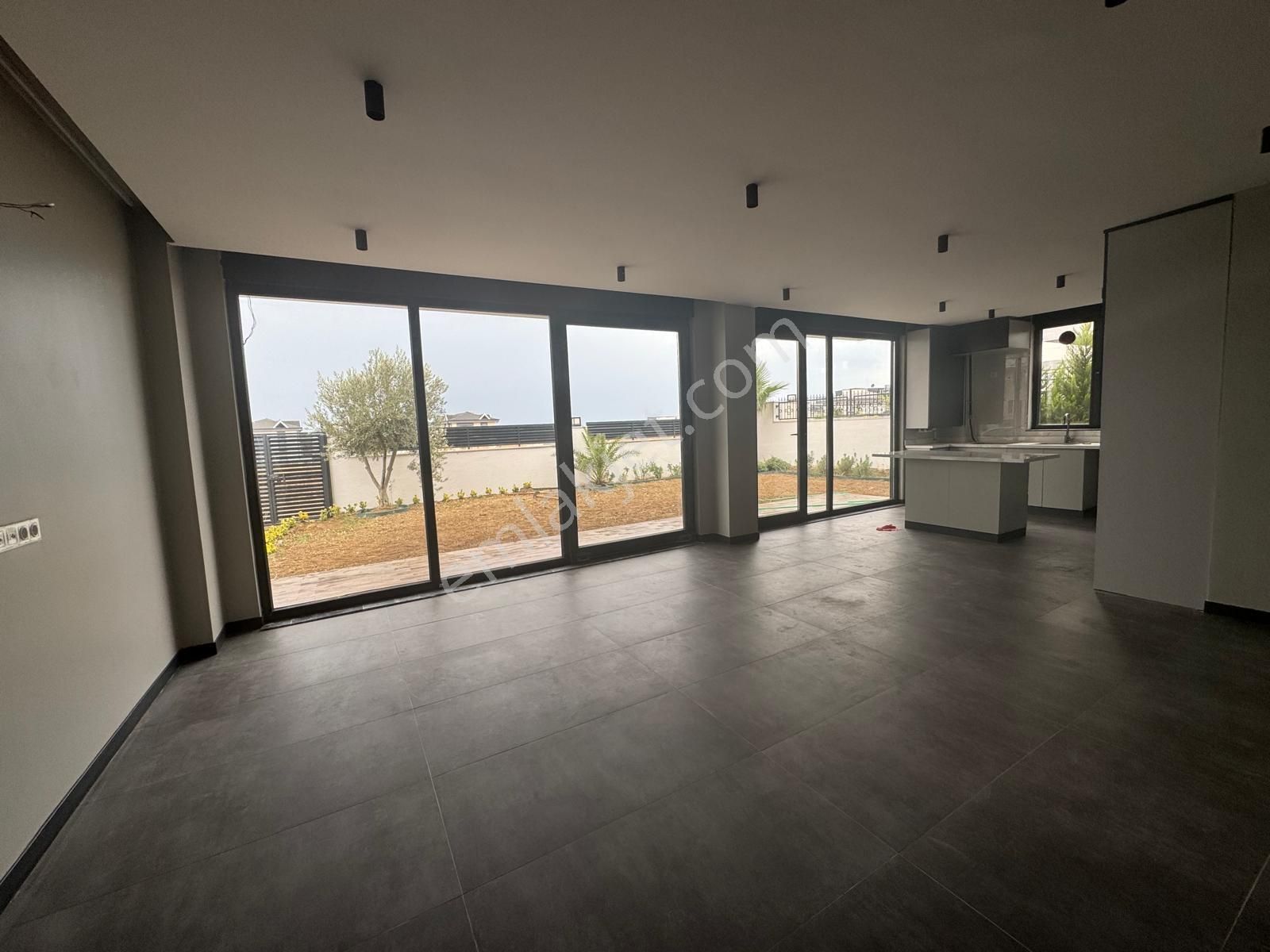Tekirdağ Çorlu Deniz Manzaralı Müstakil 4+1 Satılık Lüks Villa - Görsel 5