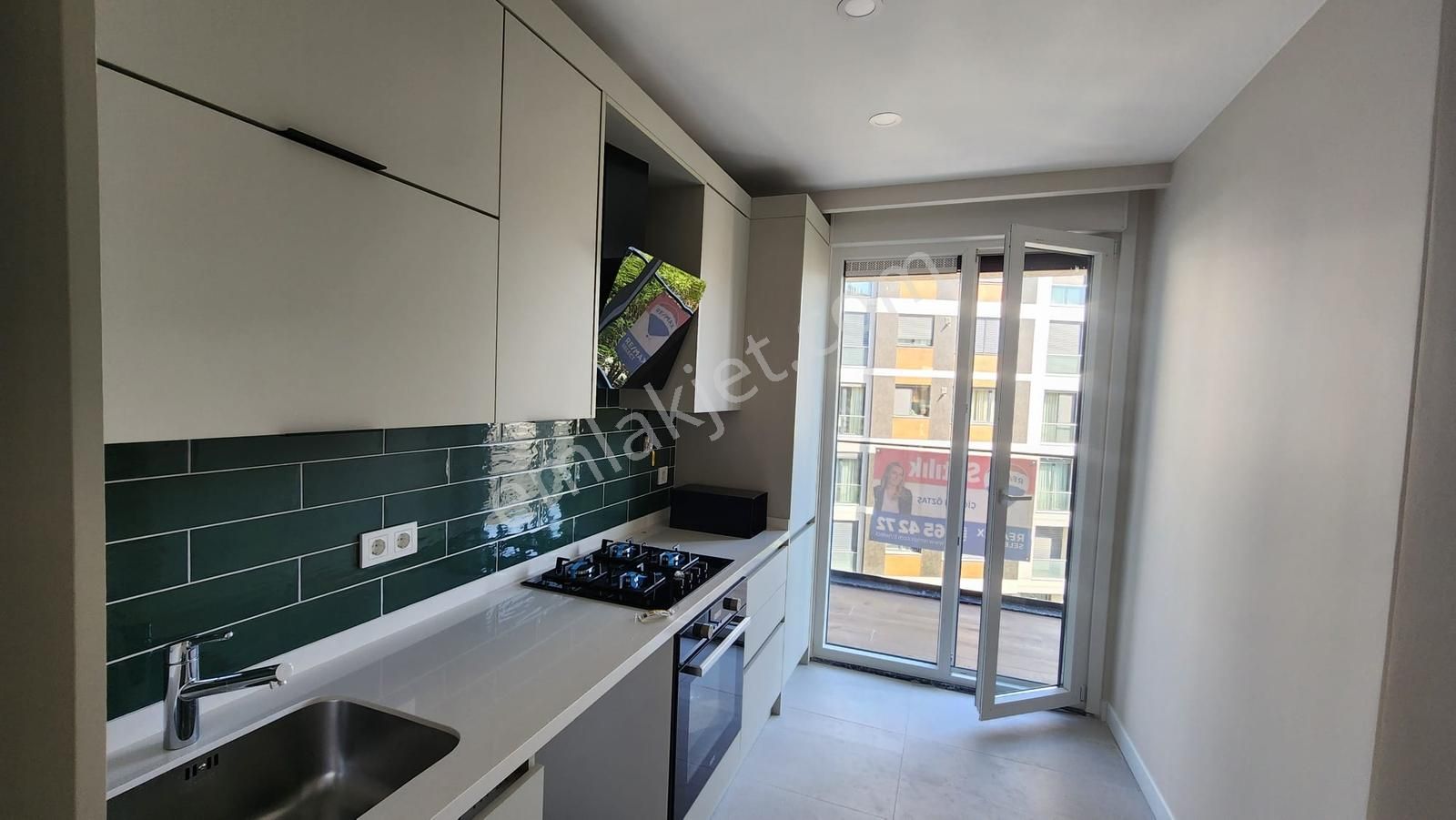 Göztepe'de Marmaraya 200m. Satılık Sıfır 3+1 Daire - Görsel 2