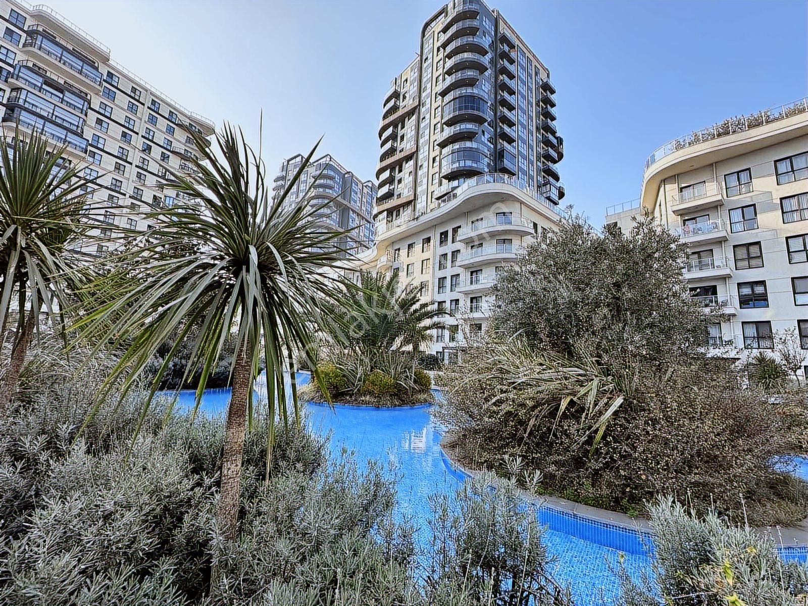 Sevcan Remax Nef Bahçelievler Boş K.mutfak Tapulu Peysj&havuzmnz - Görsel 2