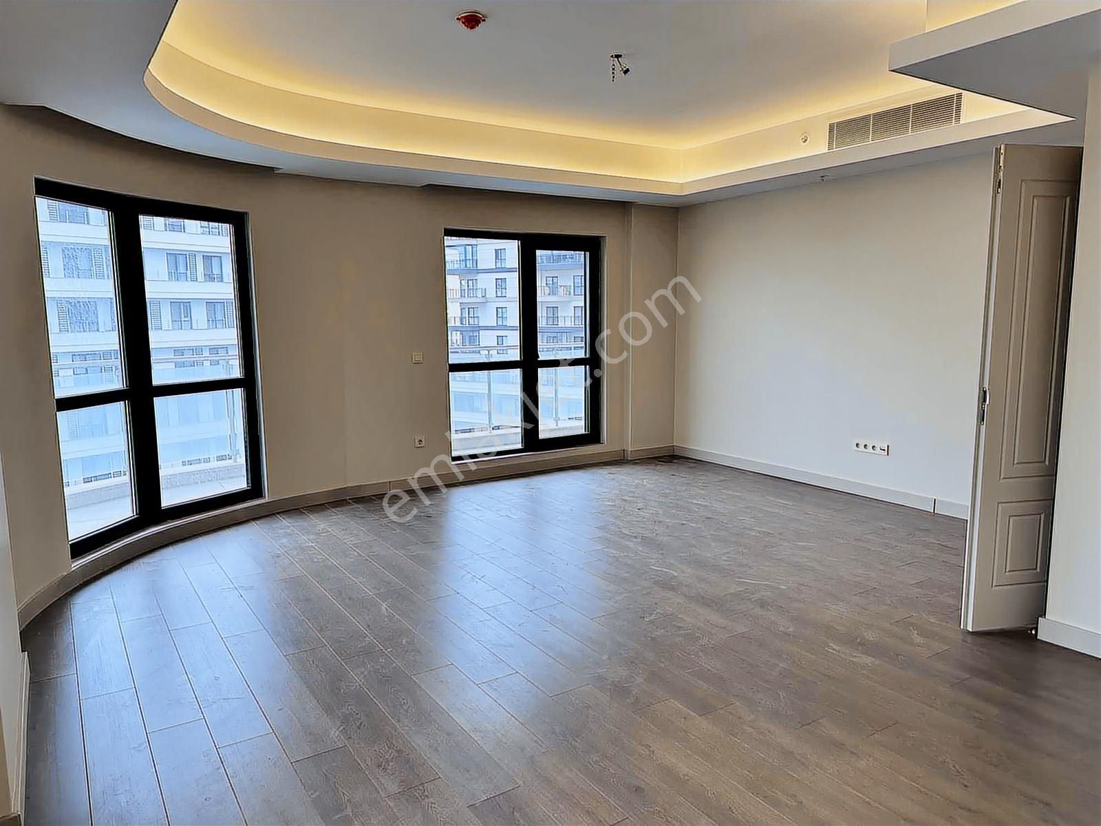 Sevcan Remax Nef Bahçelievler Boş K.mutfak Tapulu Peysj&havuzmnz - Görsel 19