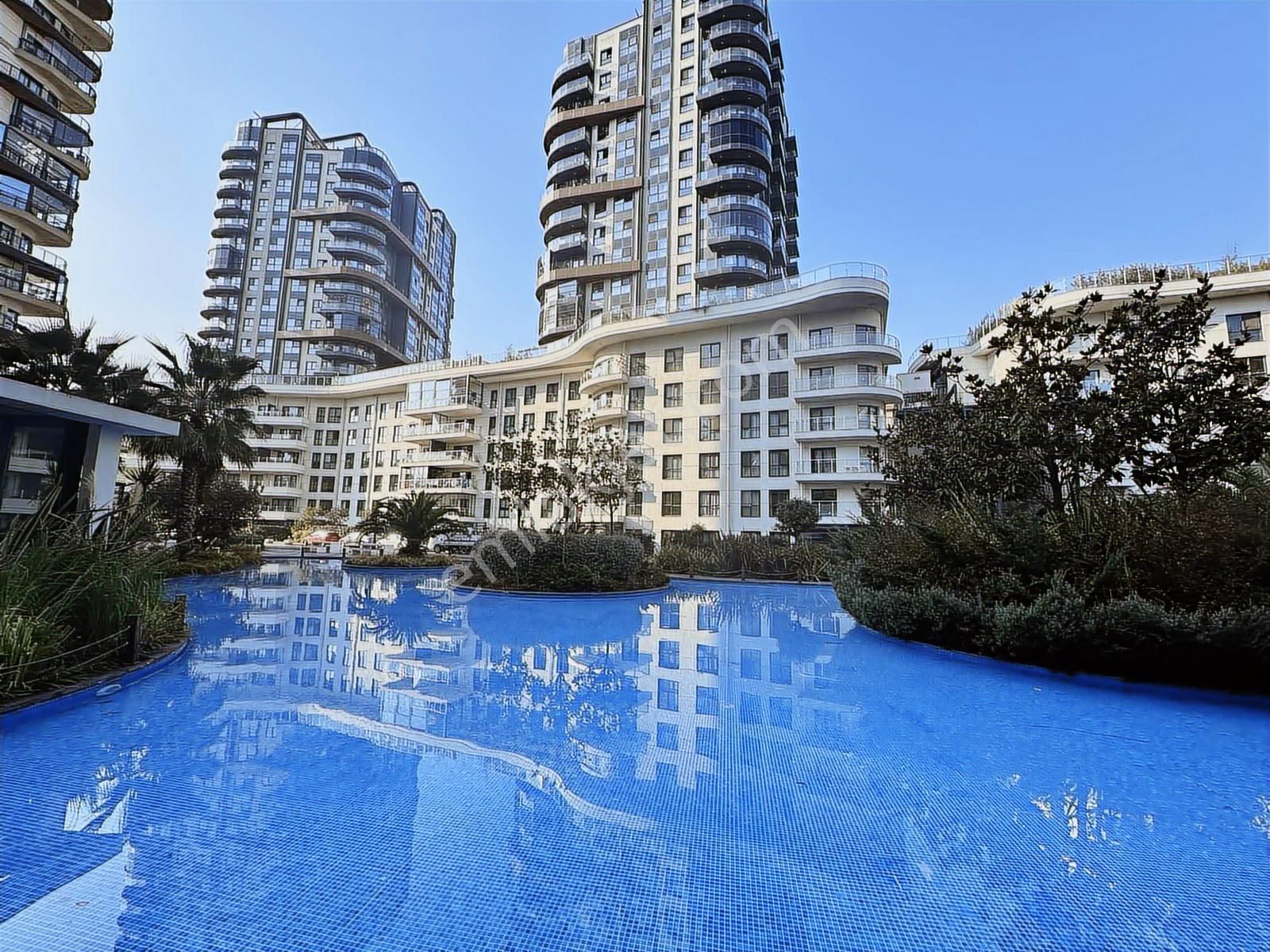 Sevcan Remax Nef Bahçelievler Boş K.mutfak Tapulu Peysj&havuzmnz - Görsel 4