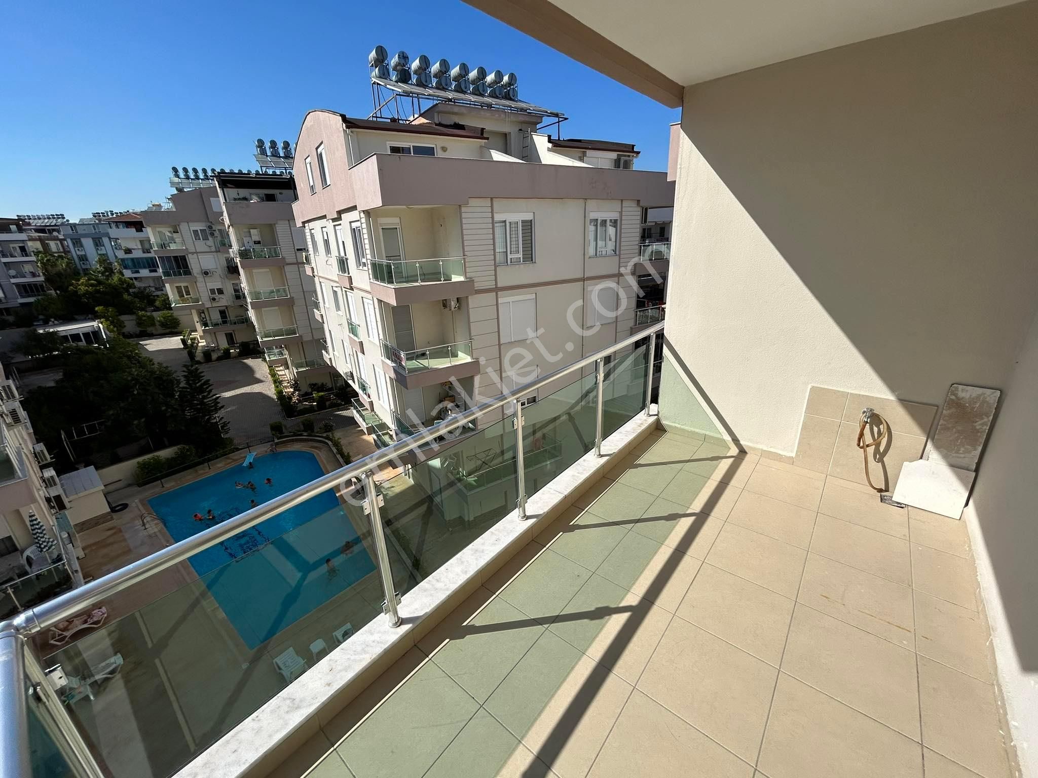 Şafak Emlak Kiralık Toros Mah Havuzlu Site İçerisinde 5+1 280 M2 - Görsel 19
