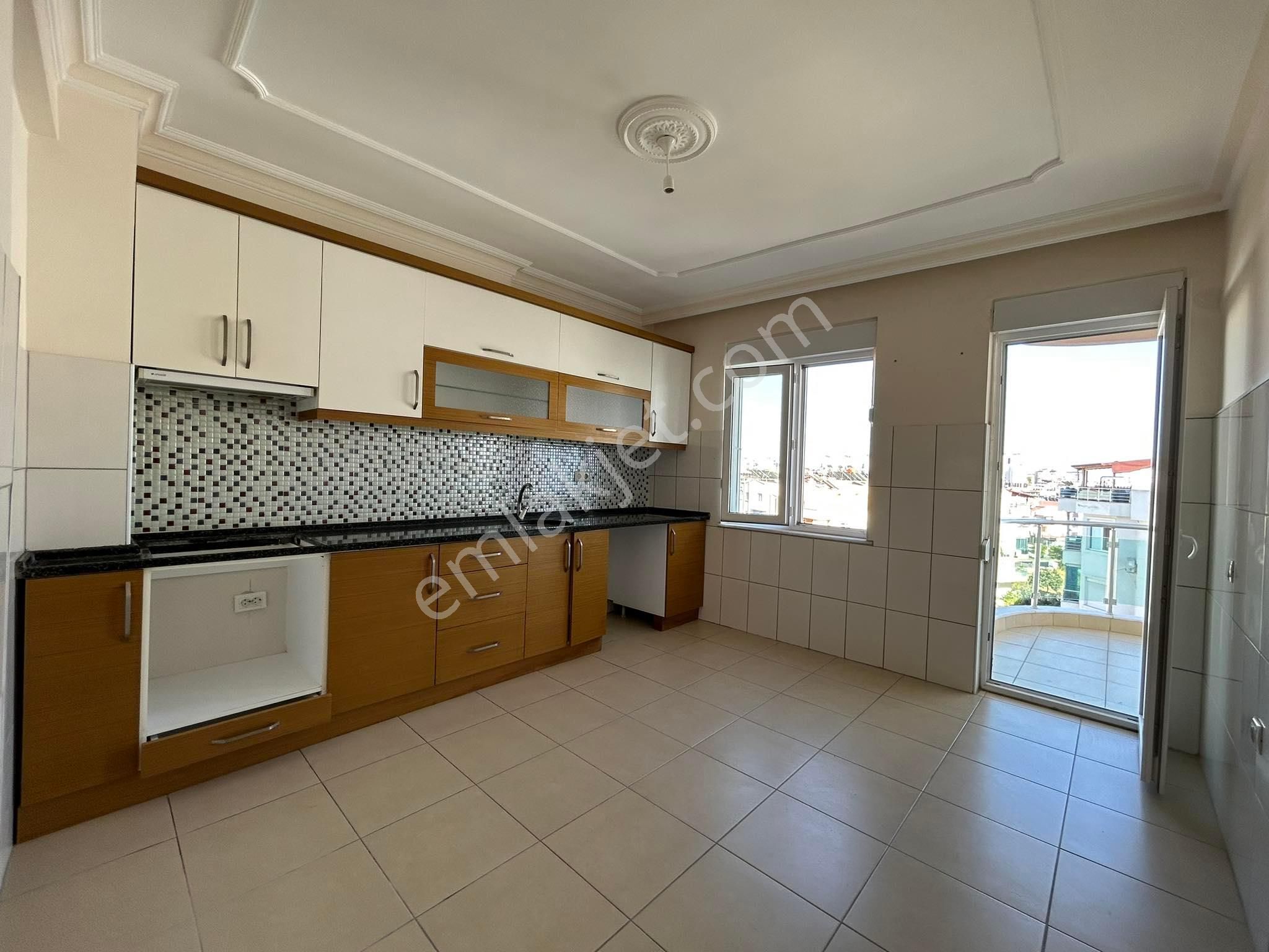 Şafak Emlak Kiralık Toros Mah Havuzlu Site İçerisinde 5+1 280 M2 - Görsel 6