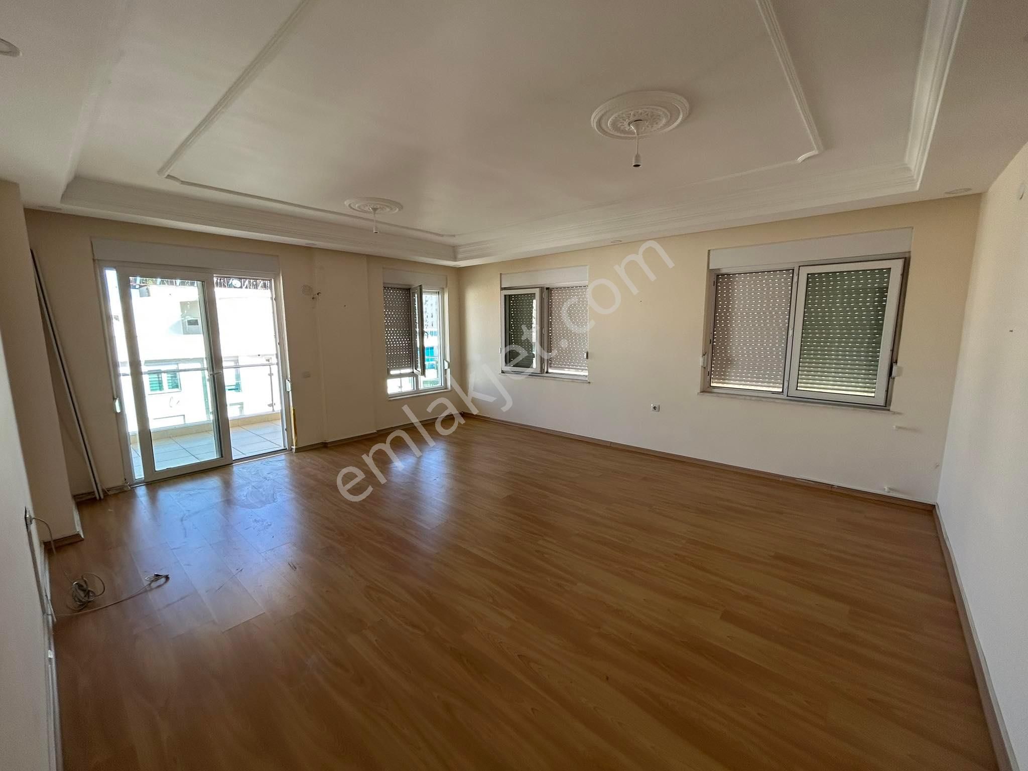 Şafak Emlak Kiralık Toros Mah Havuzlu Site İçerisinde 5+1 280 M2 - Görsel 3