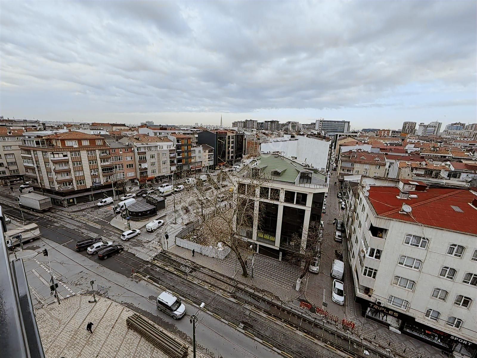 Remax Ozan Tandoğan 2+1 Toki'de Köşe Başı Tramway Yolunda - Görsel 18