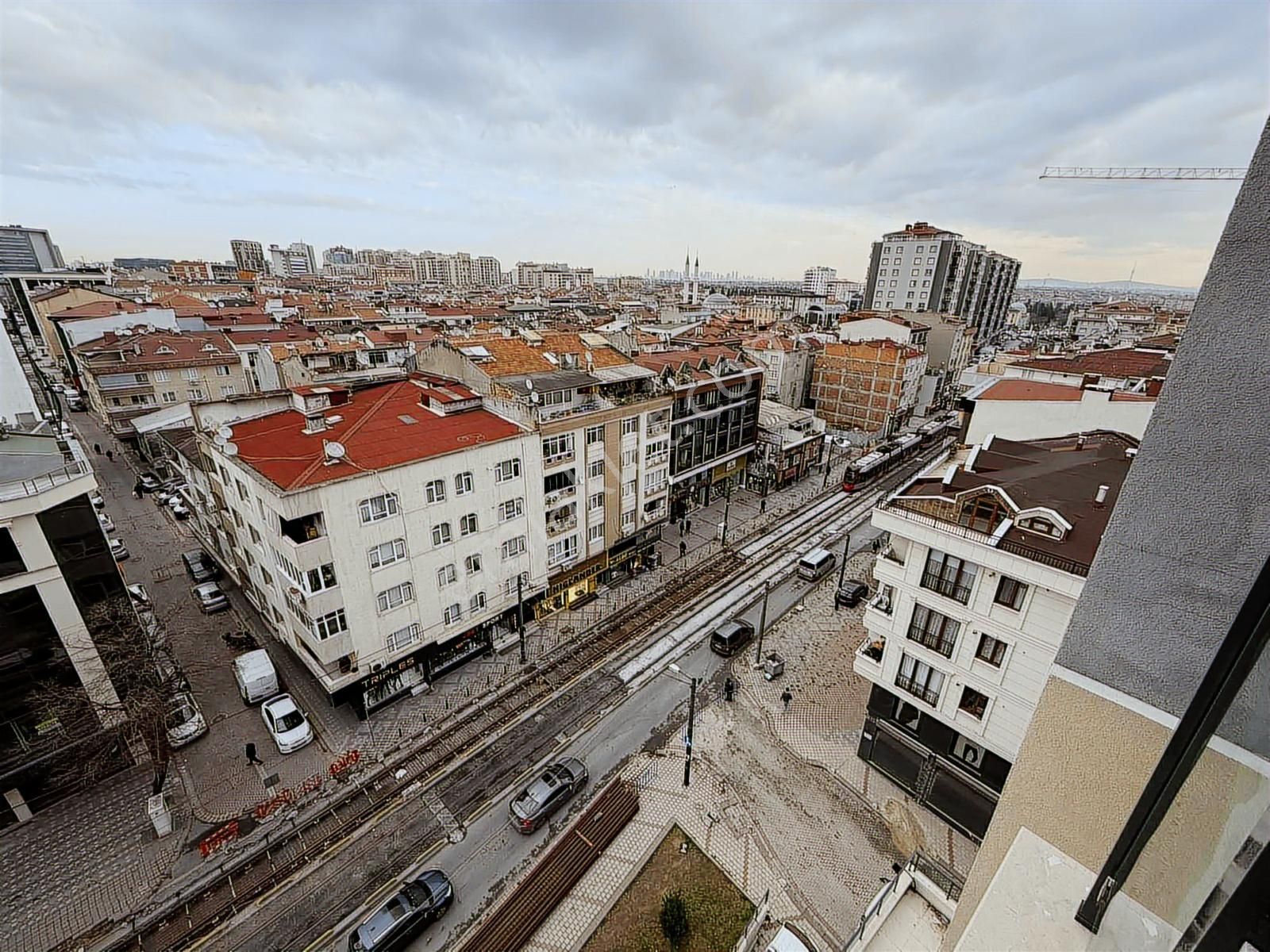 Remax Ozan Tandoğan 2+1 Toki'de Köşe Başı Tramway Yolunda - Görsel 28