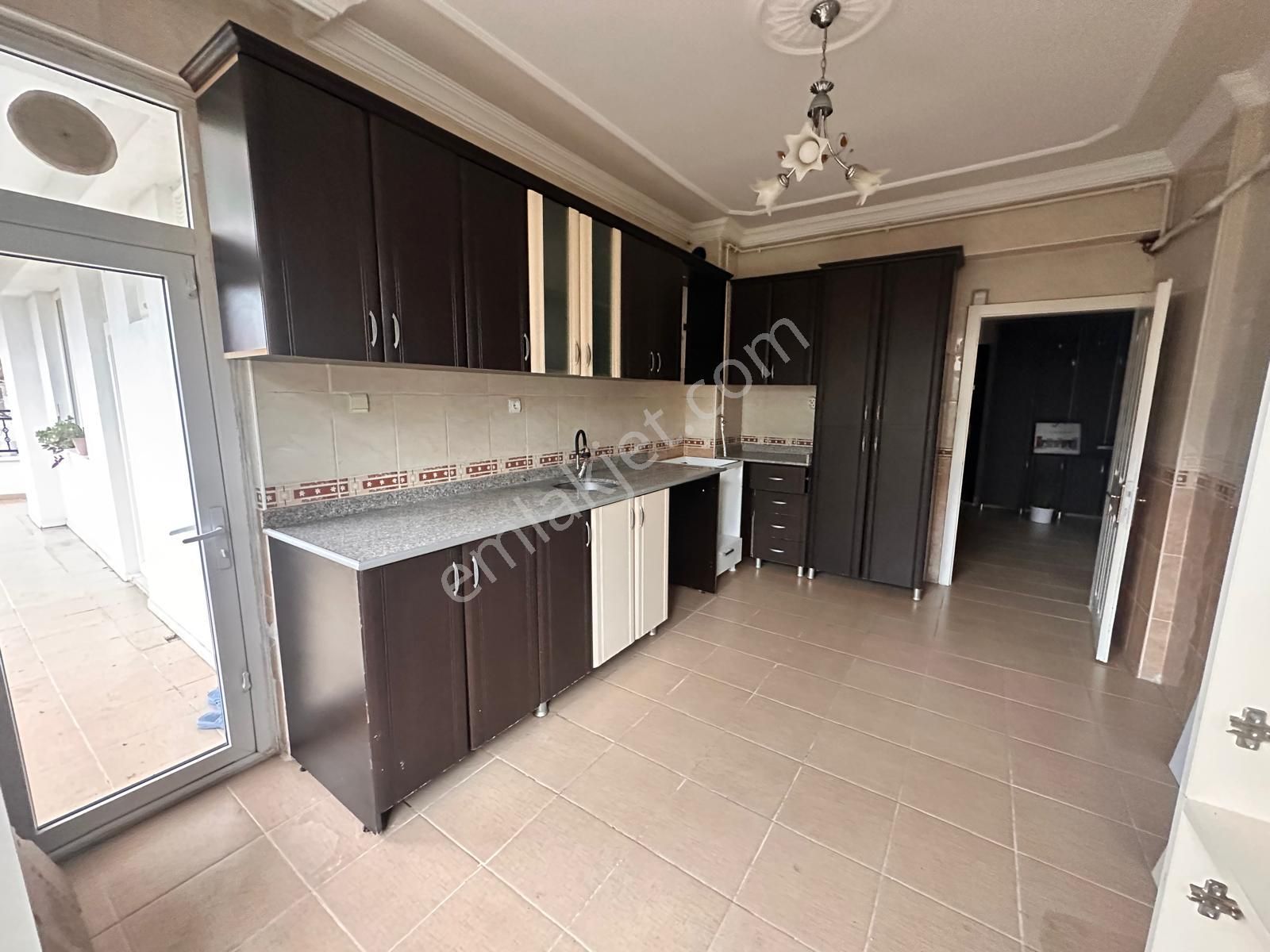 Özçelik İç Mimarlık Ve Gayrimenkulden Diclekentte Kiralık 3+1 Daire - Görsel 12