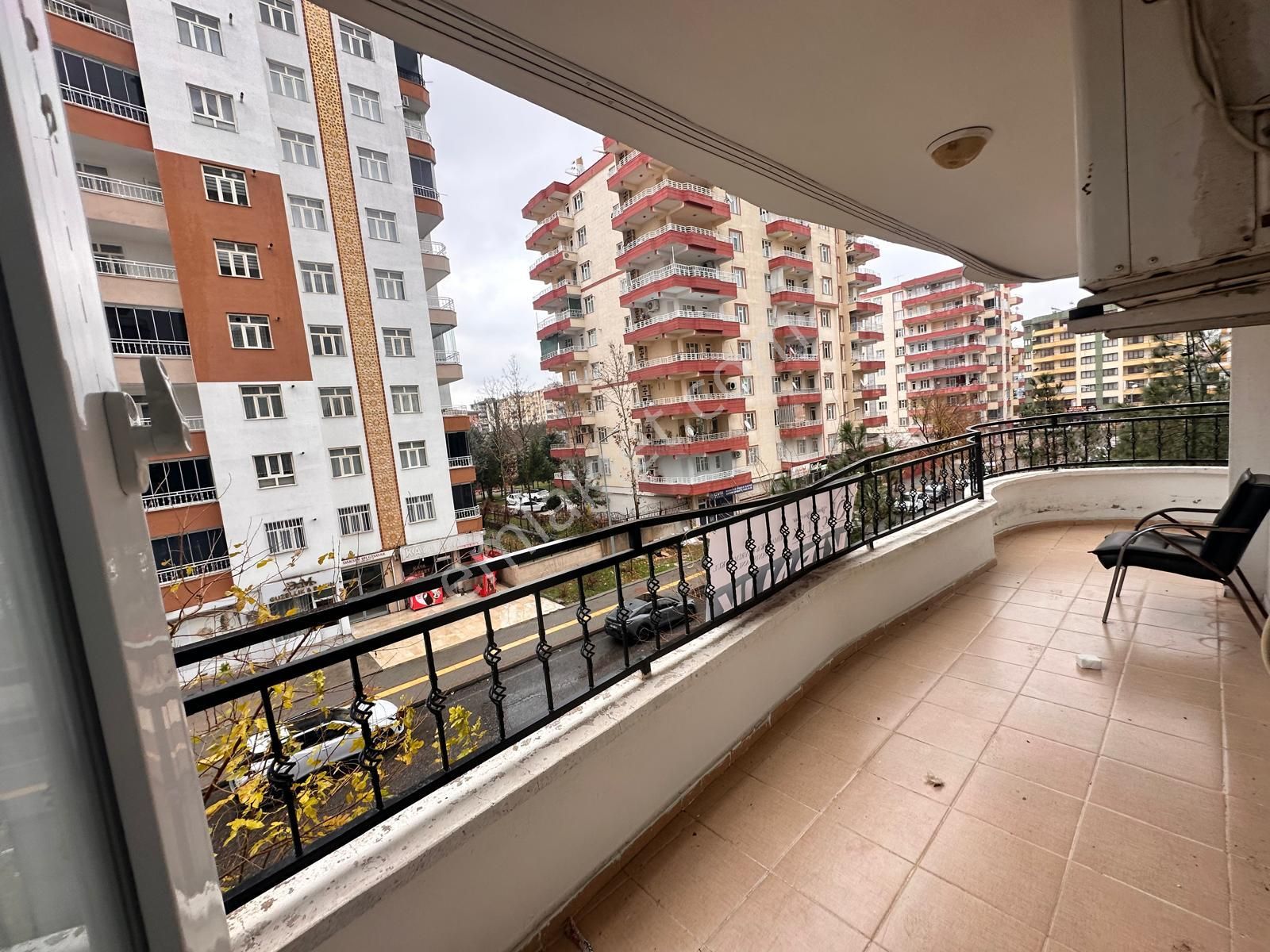 Özçelik İç Mimarlık Ve Gayrimenkulden Diclekentte Kiralık 3+1 Daire - Görsel 19