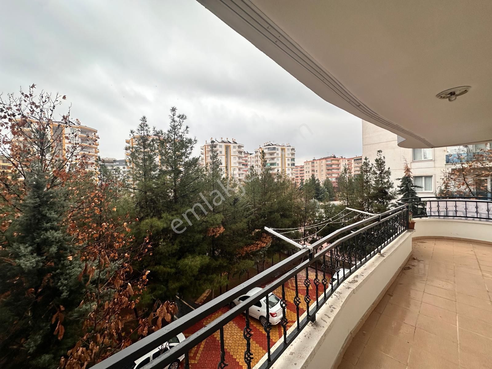 Özçelik İç Mimarlık Ve Gayrimenkulden Diclekentte Kiralık 3+1 Daire - Görsel 23