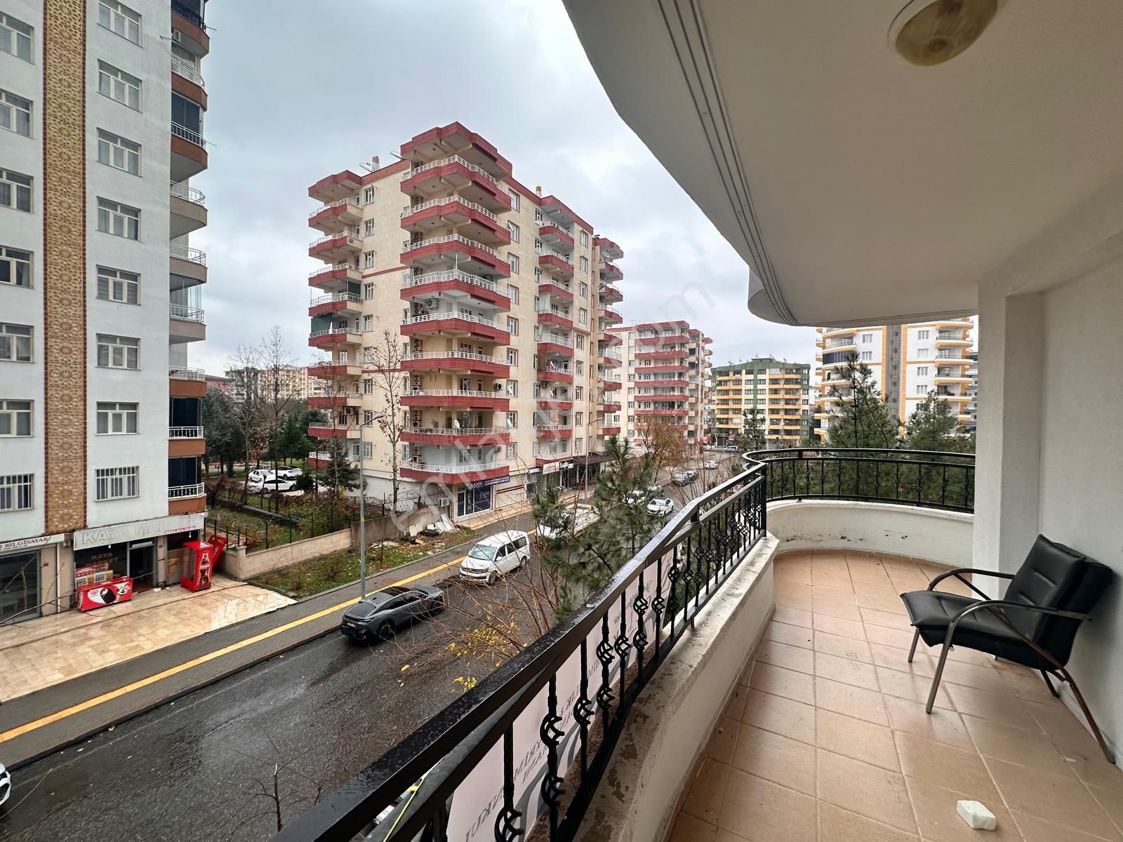 Özçelik İç Mimarlık Ve Gayrimenkulden Diclekentte Kiralık 3+1 Daire - Görsel 21