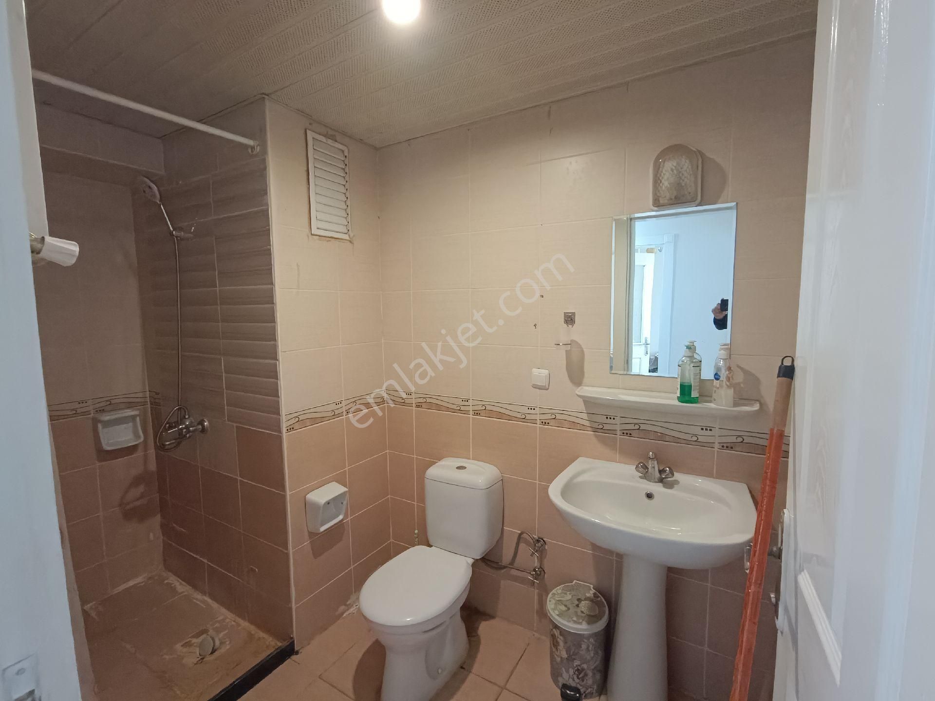 Üçkuyular Tokilerde Kiralik 1+1 Eşyalı Daire - Görsel 5