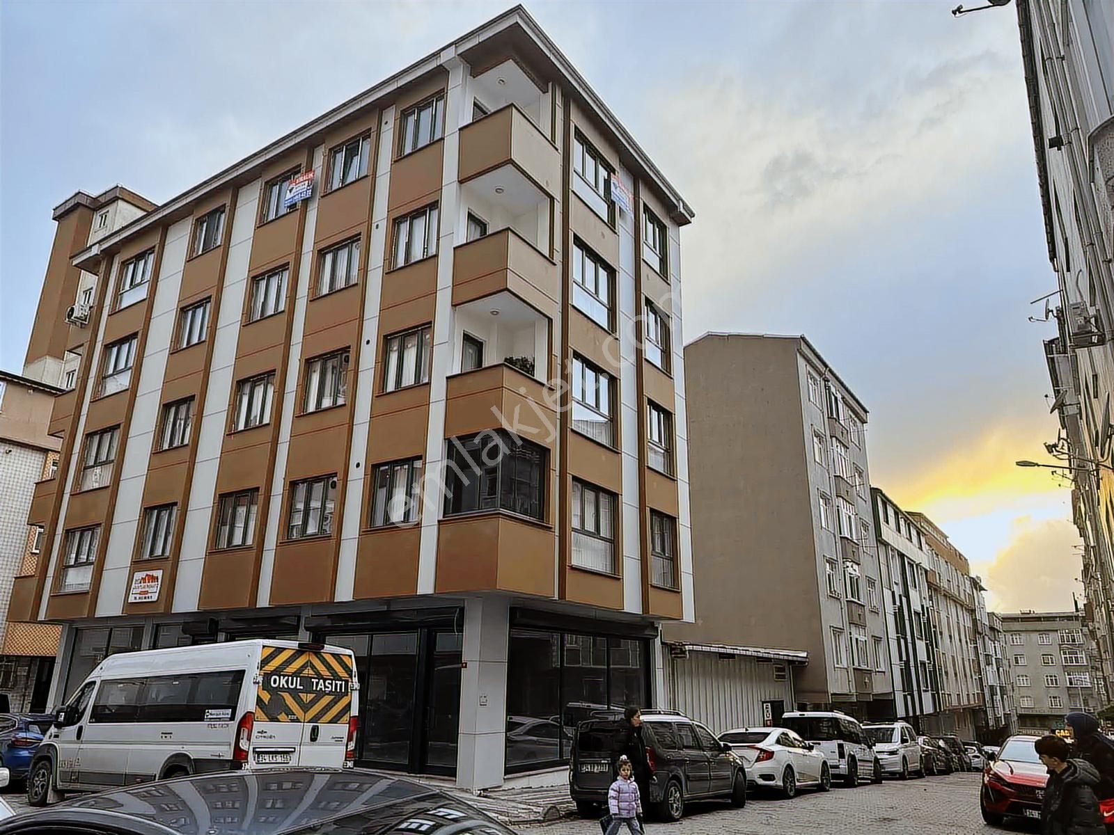 Sultançifliği Tramvay Durağı Arkası Boş Asansör&balkonlu Satılık - Görsel 9