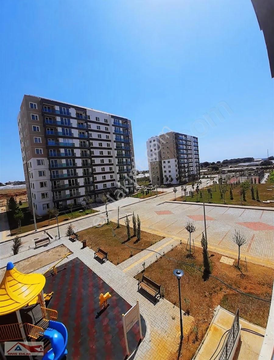 Toki'de Site İçinde 3+1 Geniş Kaçmaz Ferah Ara Katta Kiralık - Görsel 4