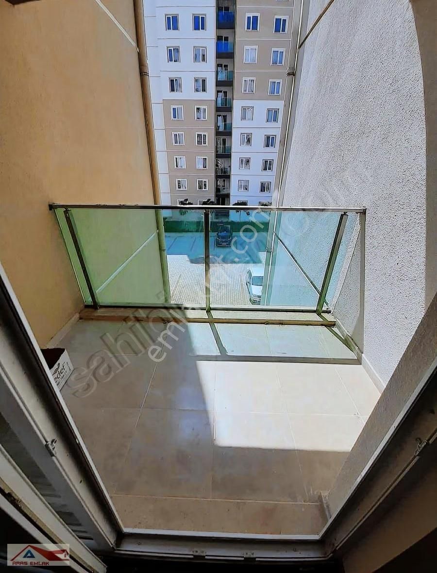 Toki'de Site İçinde 3+1 Geniş Kaçmaz Ferah Ara Katta Kiralık - Görsel 20