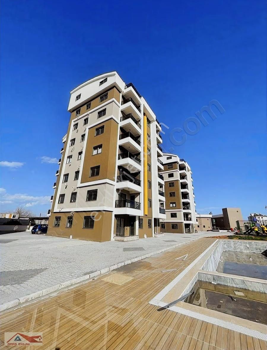 Site İçinde Kaçmaz Ara Katta Ferah2+1 Kaçmaz Daire