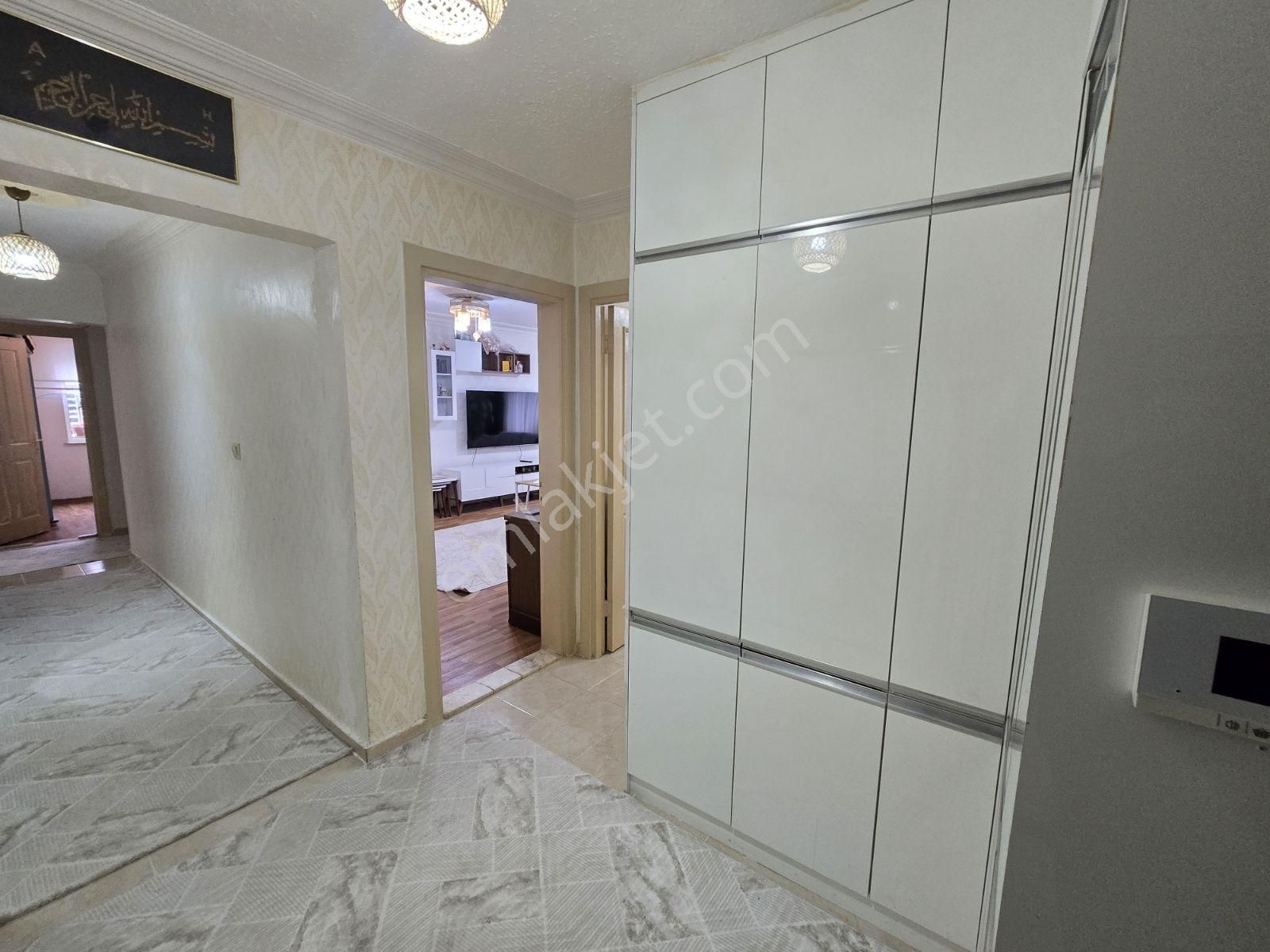 Acil Satılık ... Karataş Merkezde 3+1 Bakımlı Arakat Daire - Görsel 17