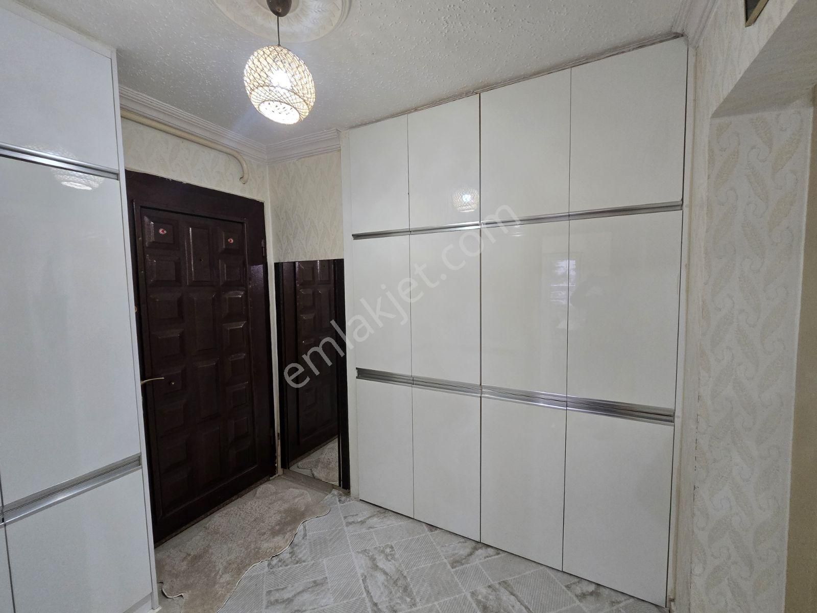 Acil Satılık ... Karataş Merkezde 3+1 Bakımlı Arakat Daire - Görsel 11