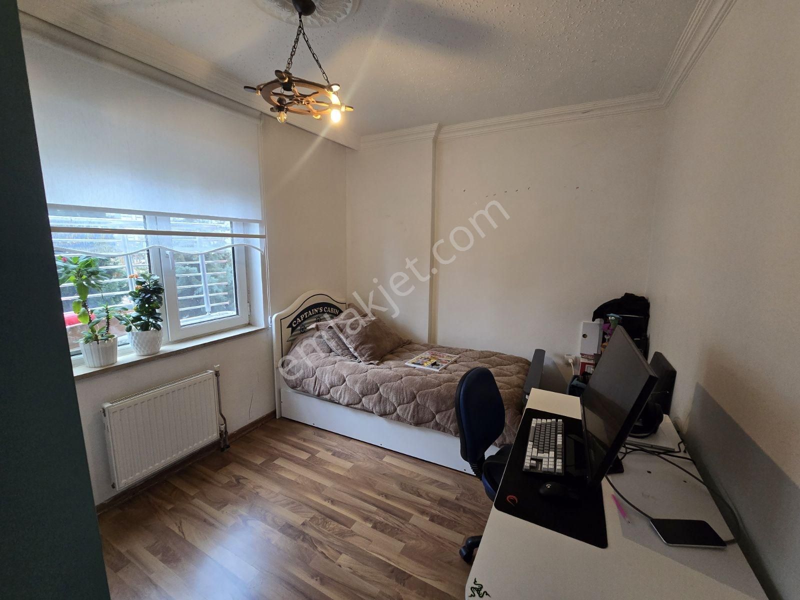 Acil Satılık ... Karataş Merkezde 3+1 Bakımlı Arakat Daire - Görsel 19
