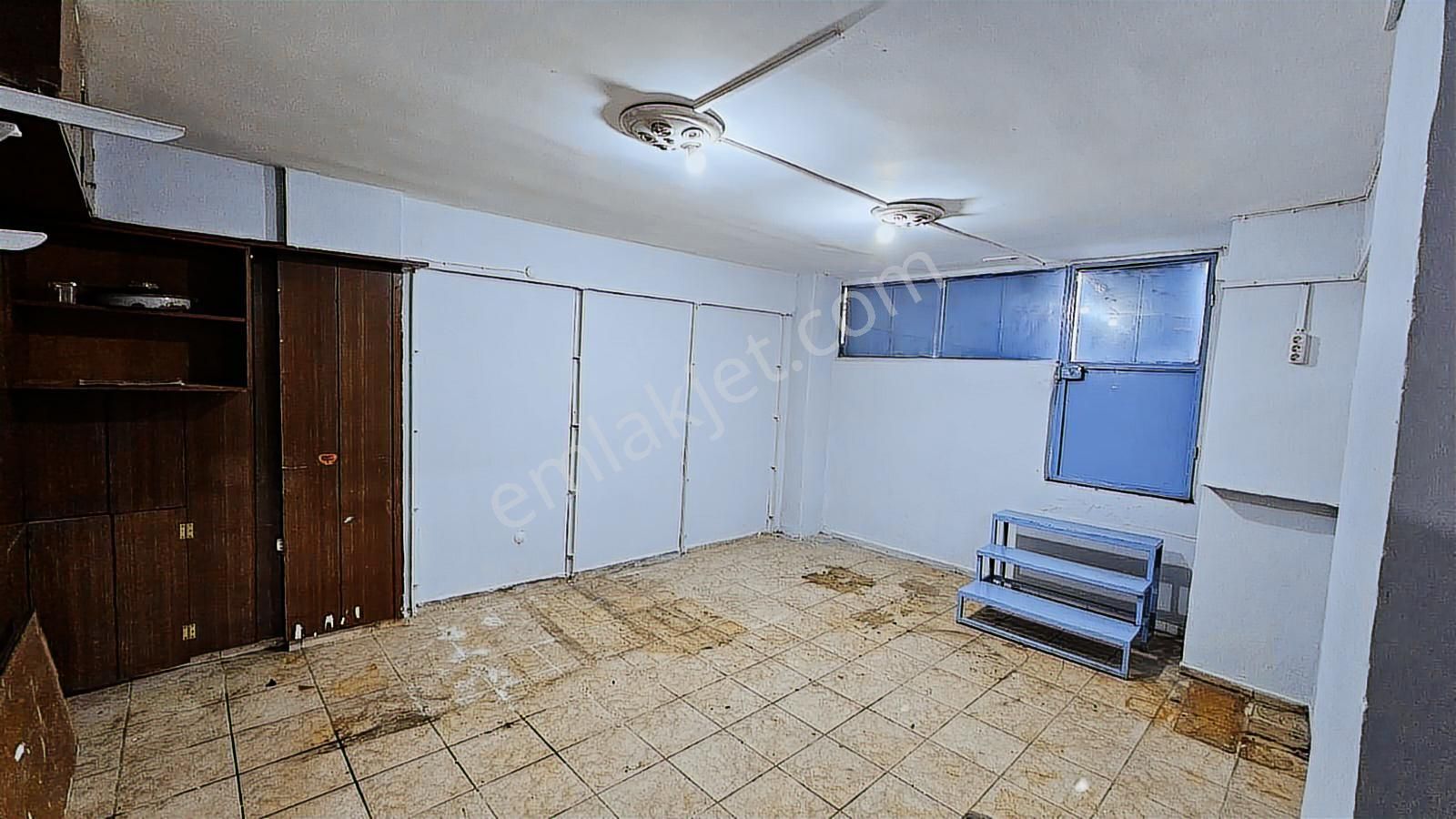 Beyazıt Gedikpaşa Da Cadde Üzeri 26 M2 Kiralık Dükkan - Görsel 4