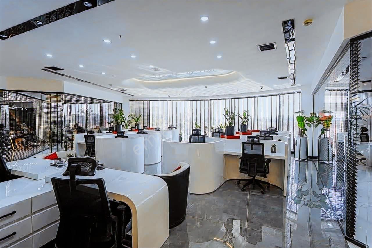 Dünya Ticaret Merkezi Egs De 420 M2 Satılık Dükkan