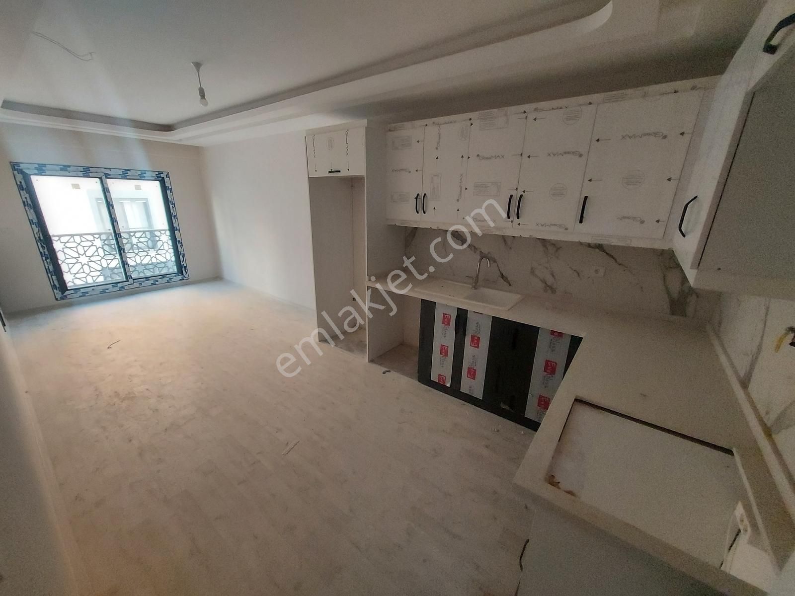 Seferihisar Yerden Isıtmalı Kiralık 2+1 Daire !!!
