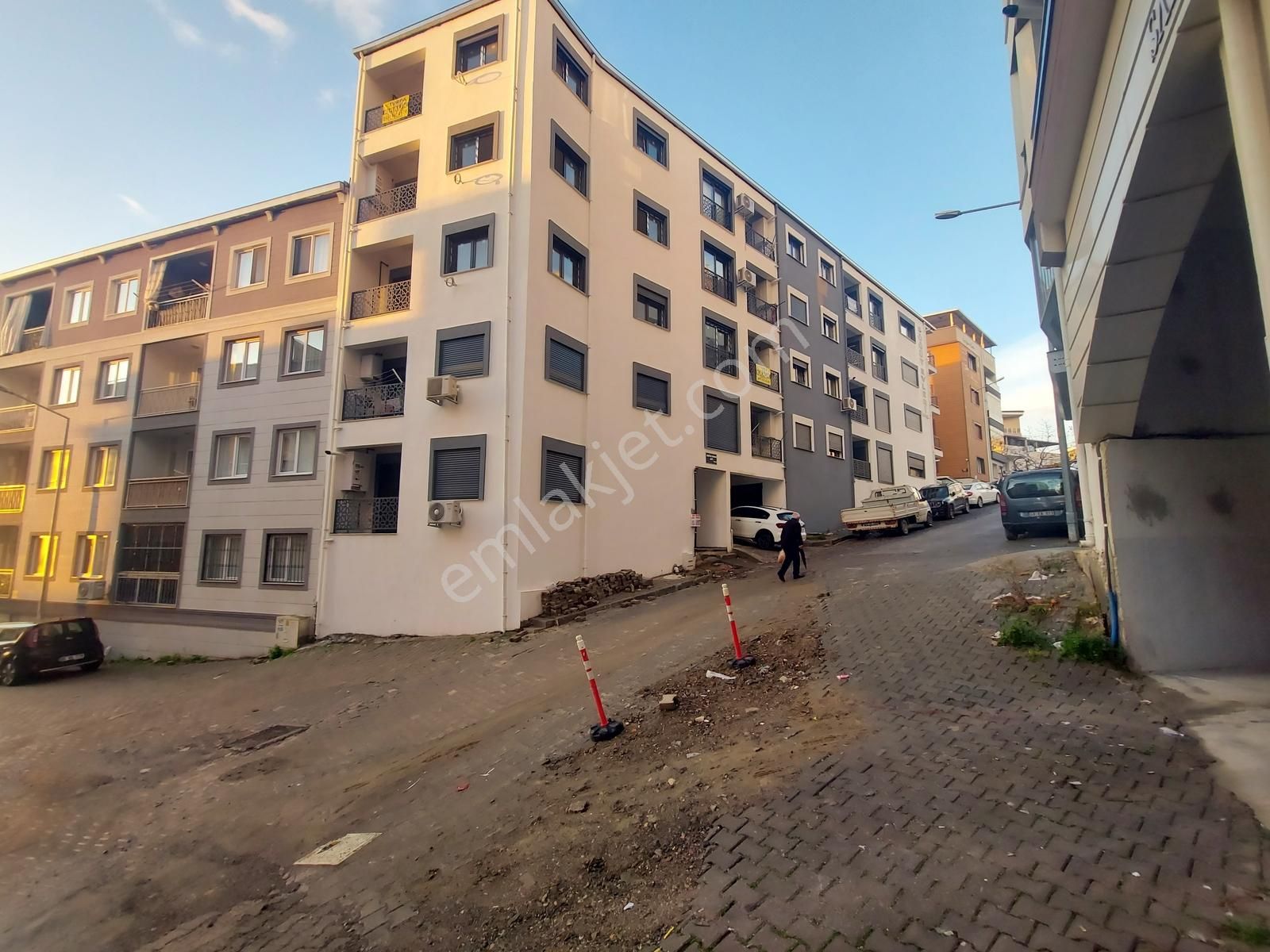 Seferihisar Yerden Isıtmalı Kiralık 2+1 Daire !!! - Görsel 8