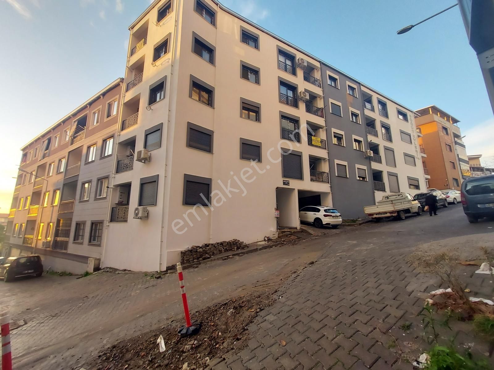 Seferihisar Yerden Isıtmalı Kiralık 2+1 Daire !!! - Görsel 15