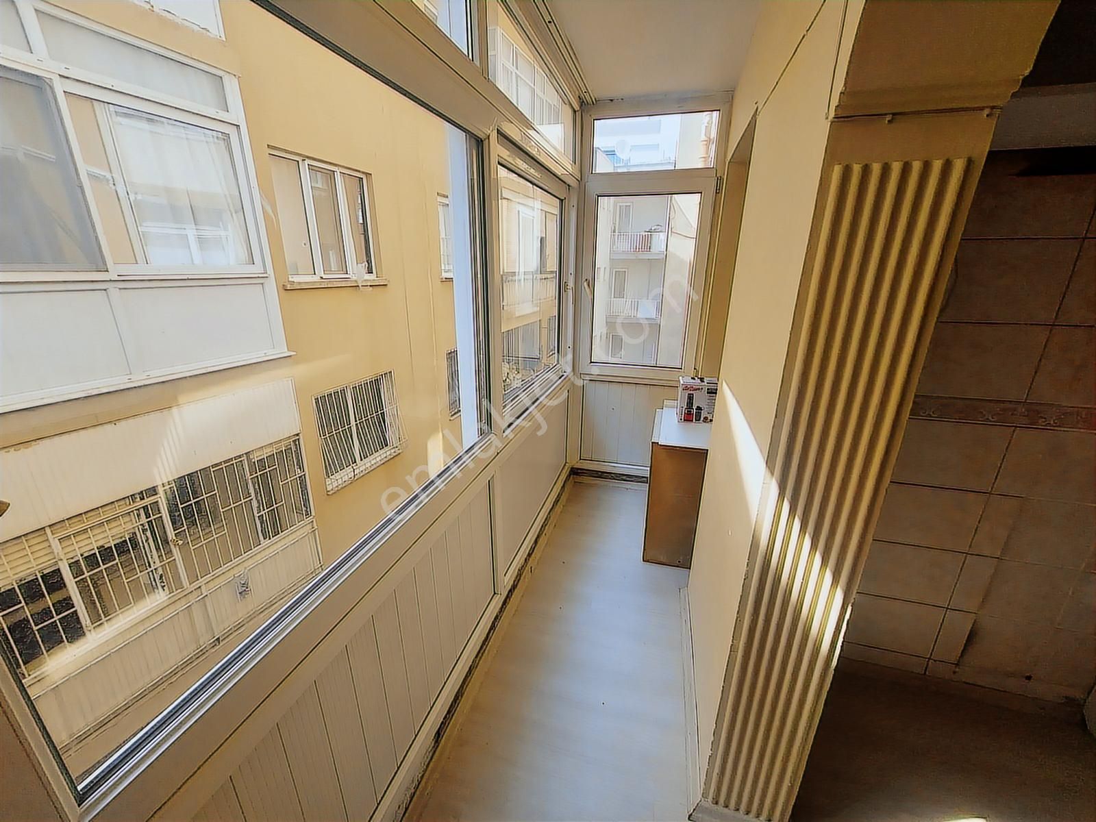 Balçova Ata Caddesi Üzerinde Satılık 3+1 Daire !!! - Görsel 9