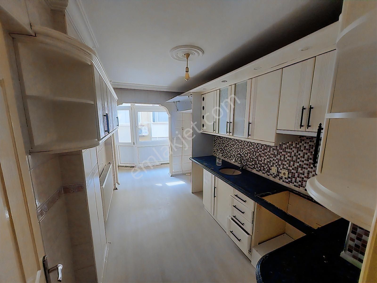 Balçova Ata Caddesi Üzerinde Satılık 3+1 Daire !!! - Görsel 27