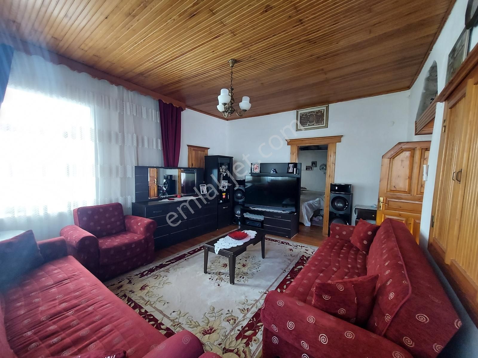 Alaçatı Çarşı İçinde 2 Katlı Bahçeli Kargir Ev !!! - Görsel 12