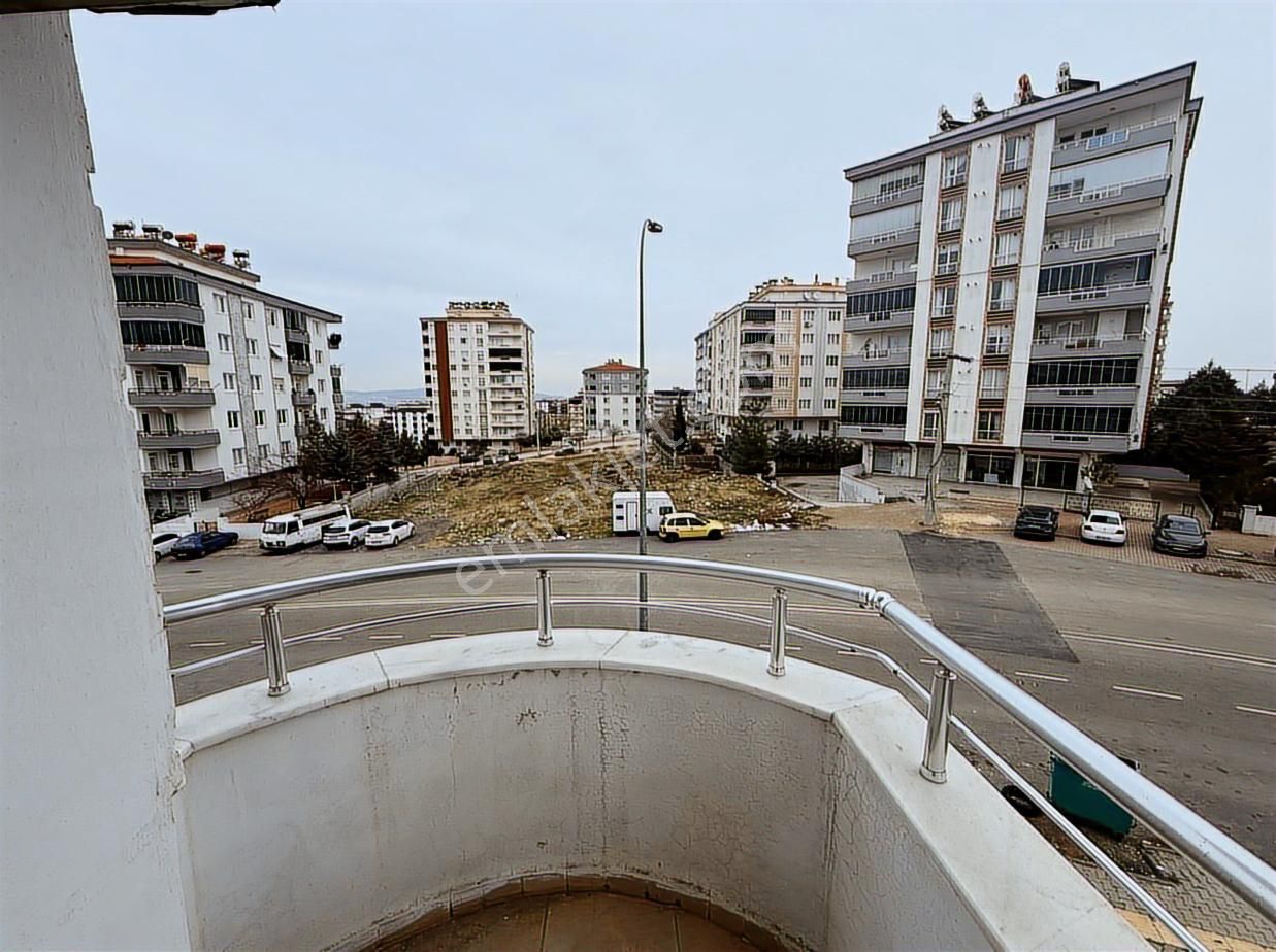 Aktif'ten Bireysel Kombili Merkezde Balkonlu Eşyalı 1+1 Daire - Görsel 13