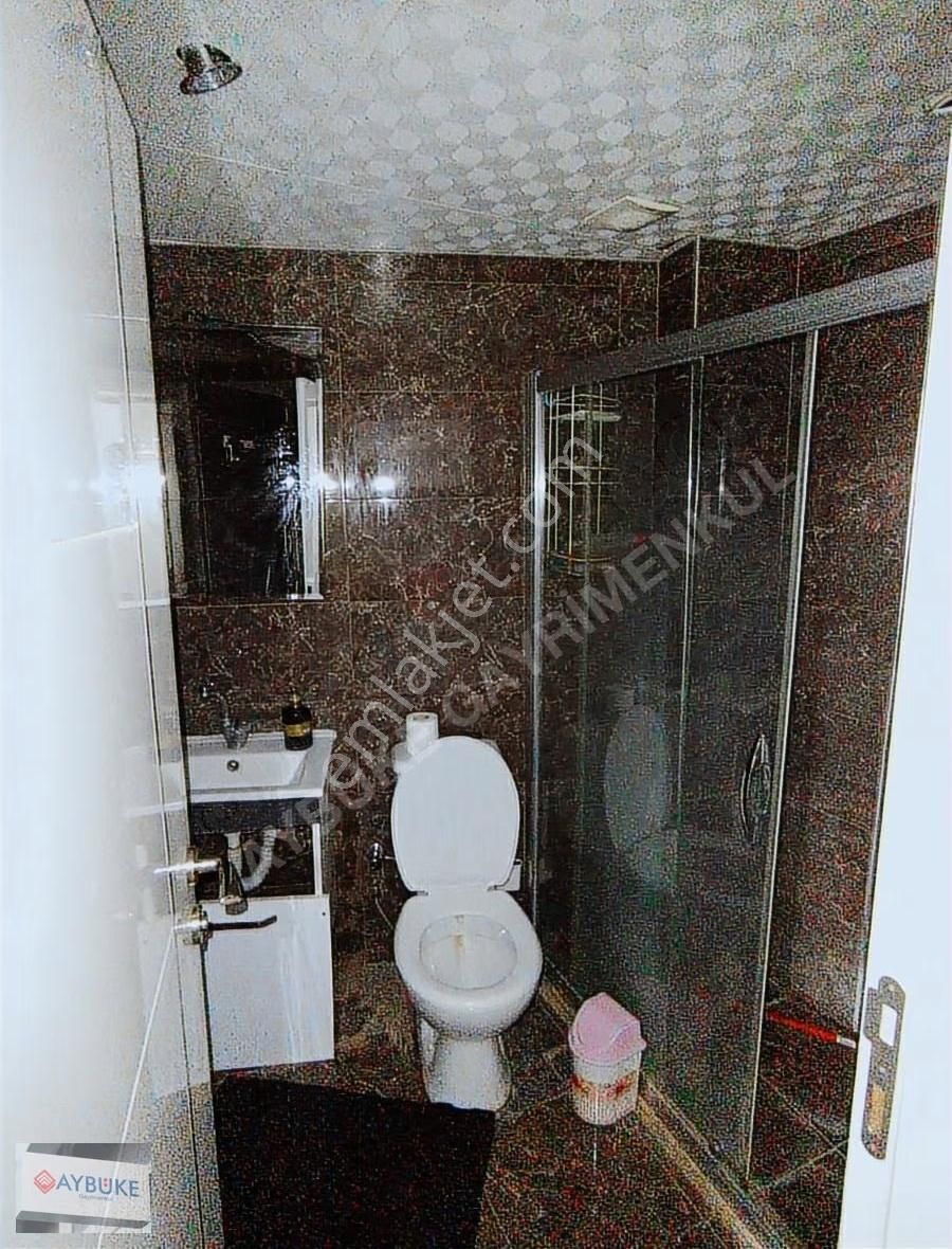 Kayalık Caddesin'de Fırsat 2+1 Apart - Görsel 6