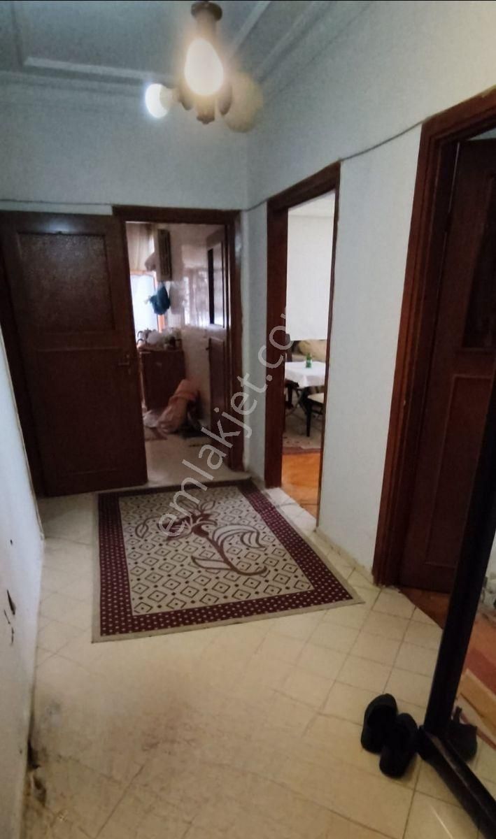 Siyavuşpaşada 1. Katta, 3+1, 120 M2 Net, Balkonlu, Kat Mülkiyet - Görsel 4