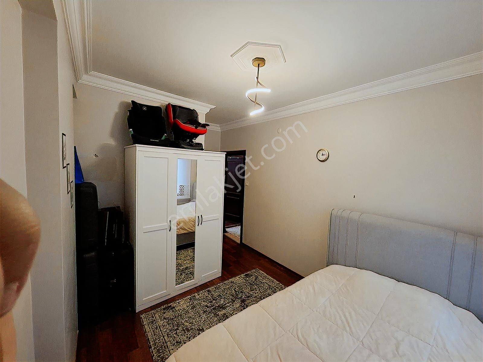 Altın Emlaktan Zeytinburnu Merkezde 4+1 170 M2 Geniş Daire - Görsel 4