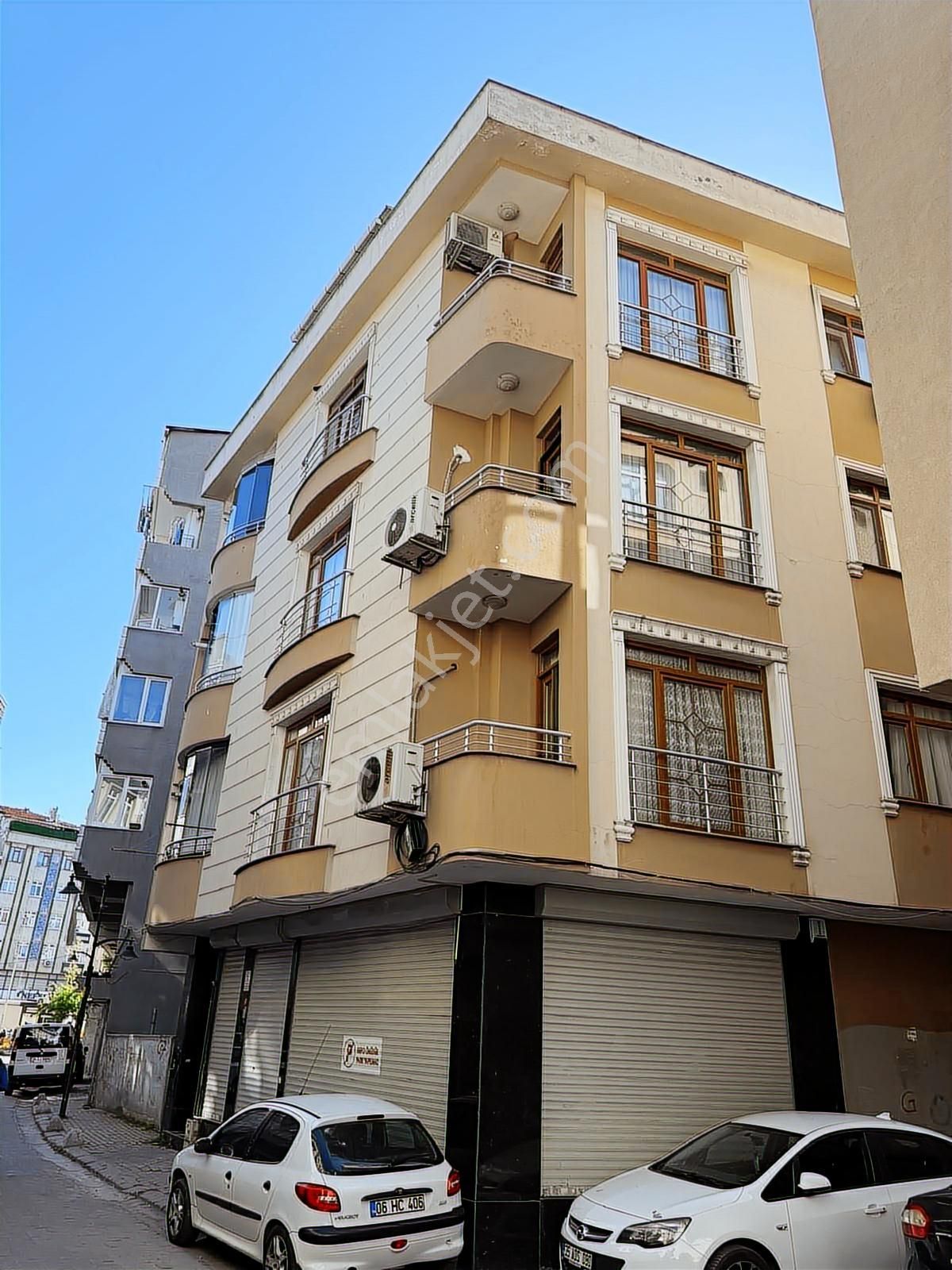 Altın Emlaktan Zeytinburnu Merkezde 4+1 170 M2 Geniş Daire - Görsel 24