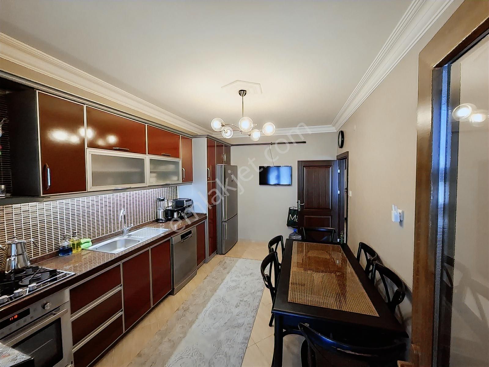 Altın Emlaktan Zeytinburnu Merkezde 4+1 170 M2 Geniş Daire - Görsel 10