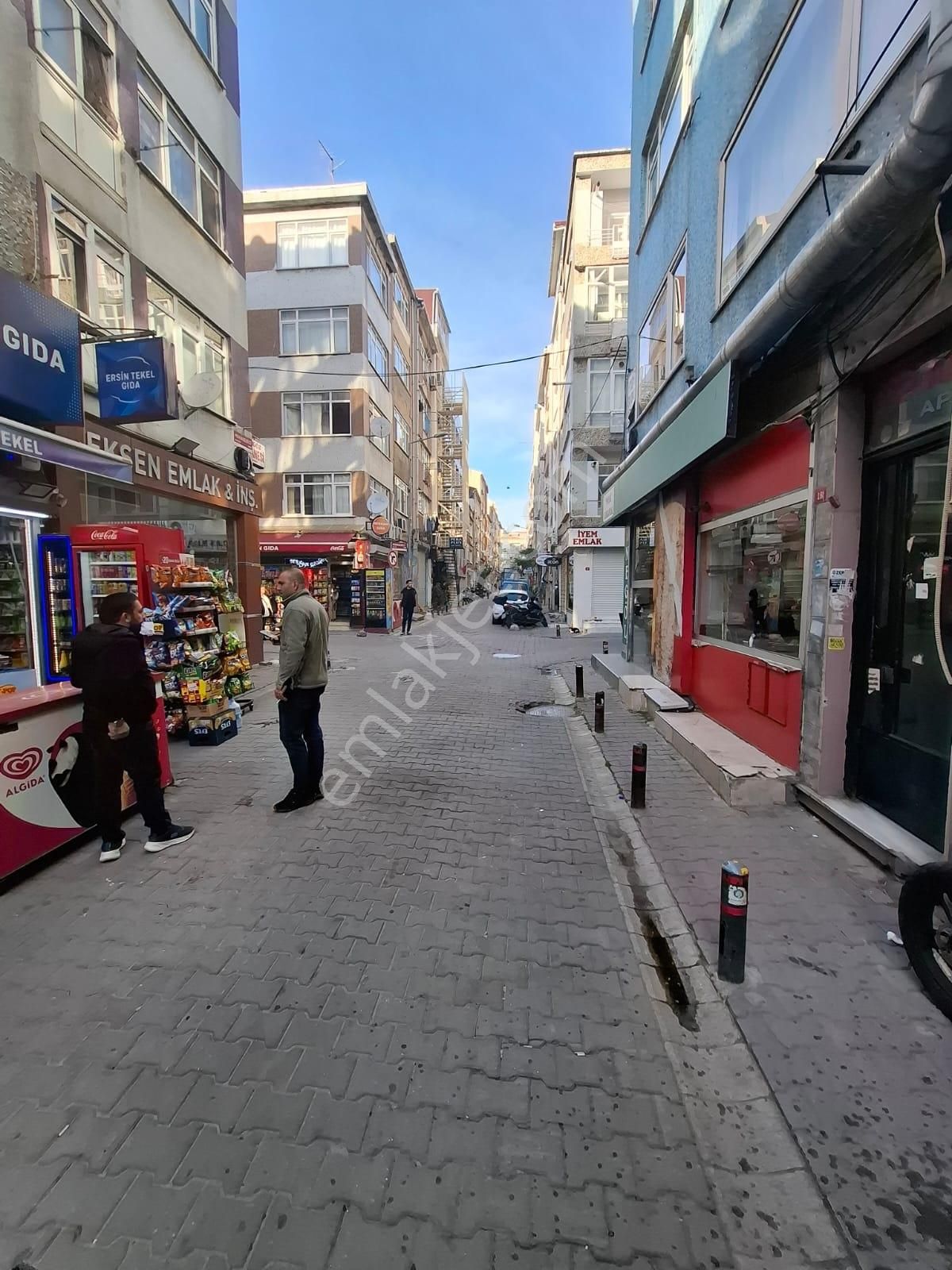 Bakırköy Cevizlikte Yatırımlık Veya Konuta 1+1 Satılık Daire - Görsel 9