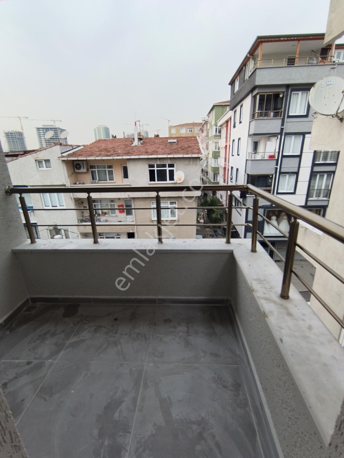 Kanarya'da Kapalı Otoparklı, Göl Manzaralı Sıfır 3+2 Dubleks - Görsel 33