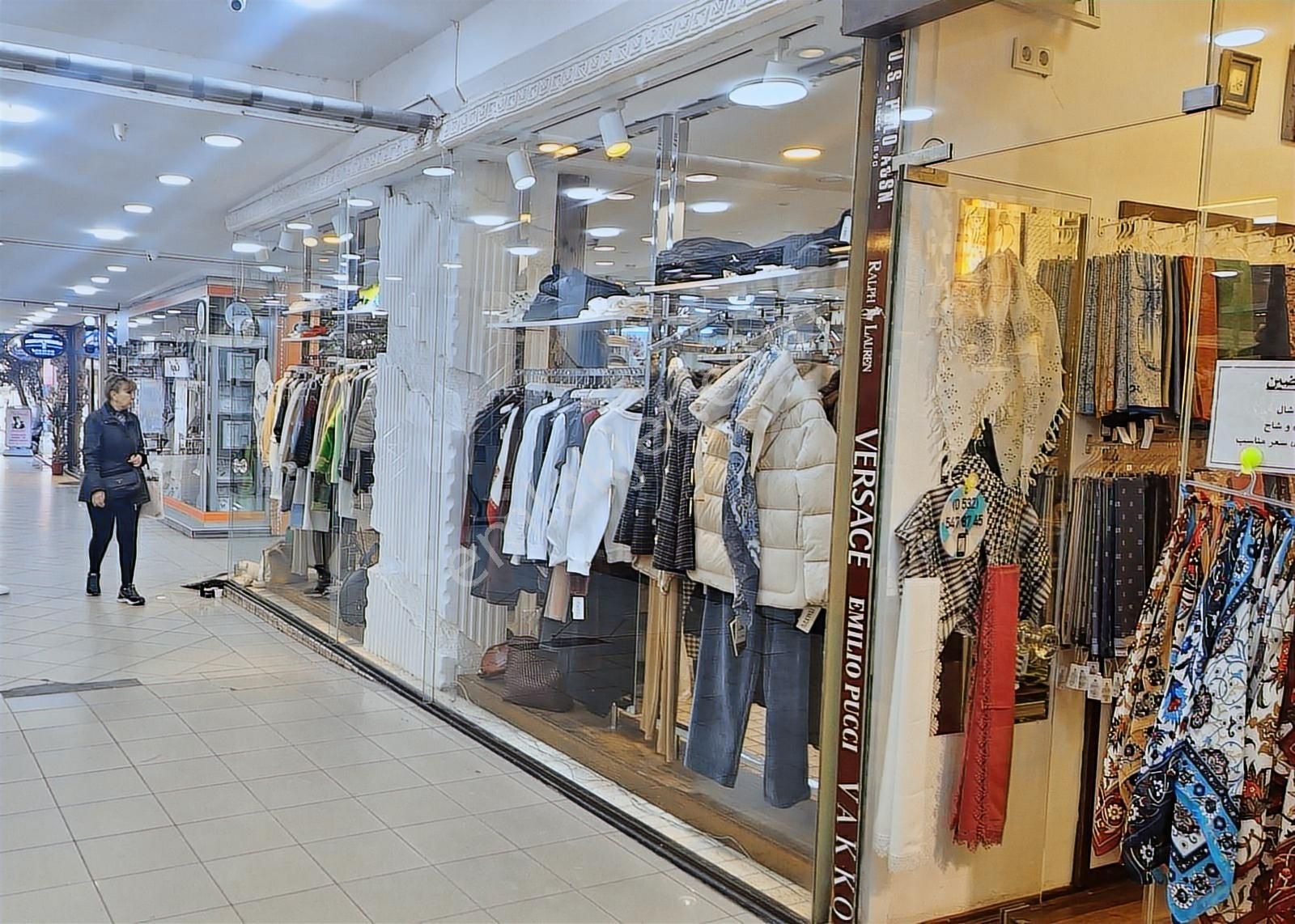 Üstün Pasajında 2 Dükkan 2 Tapu Birleştirilmiş Köşe Dükkan - Görsel 3