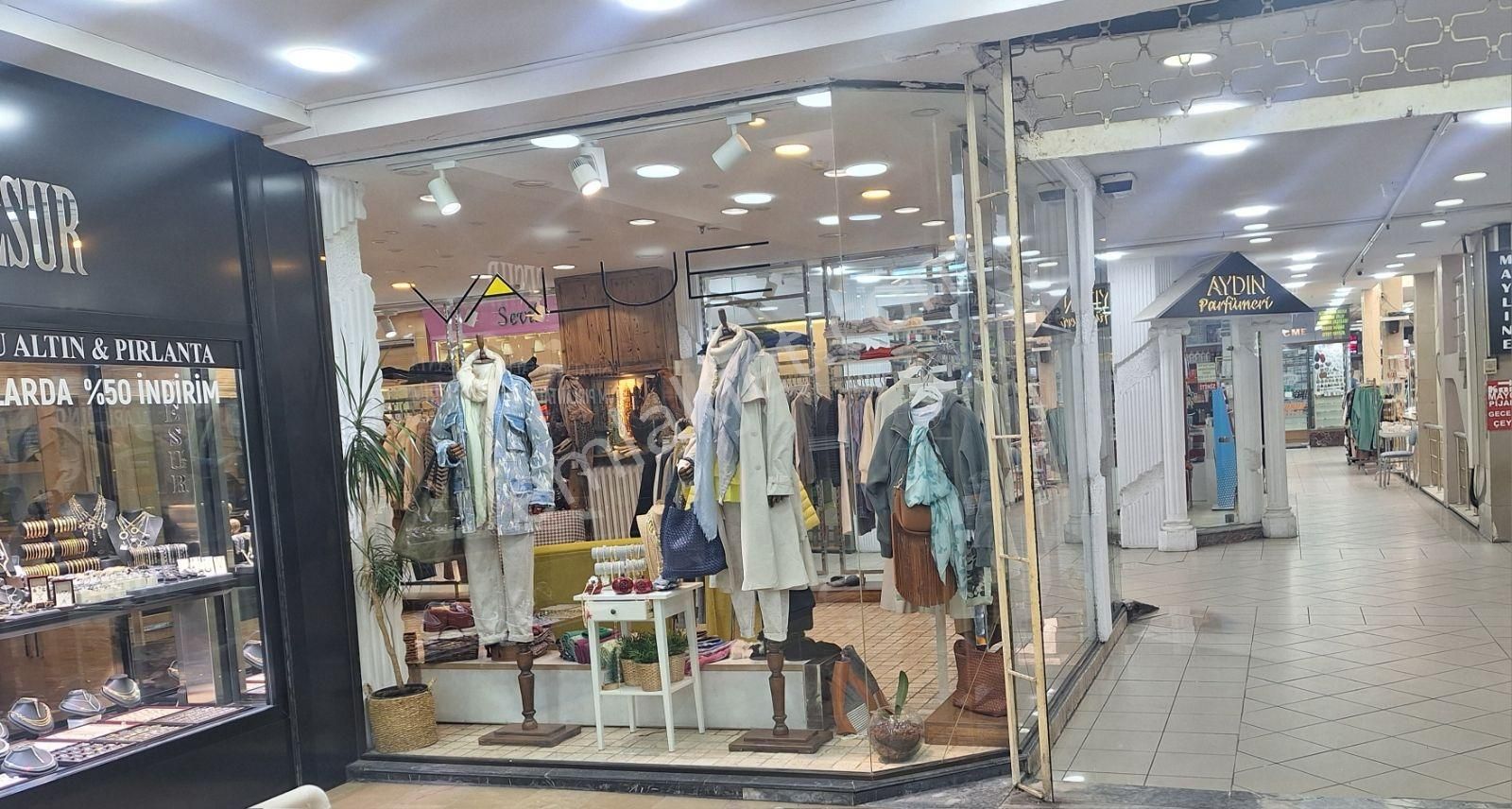 Üstün Pasajında 2 Dükkan 2 Tapu Birleştirilmiş Köşe Dükkan - Görsel 6