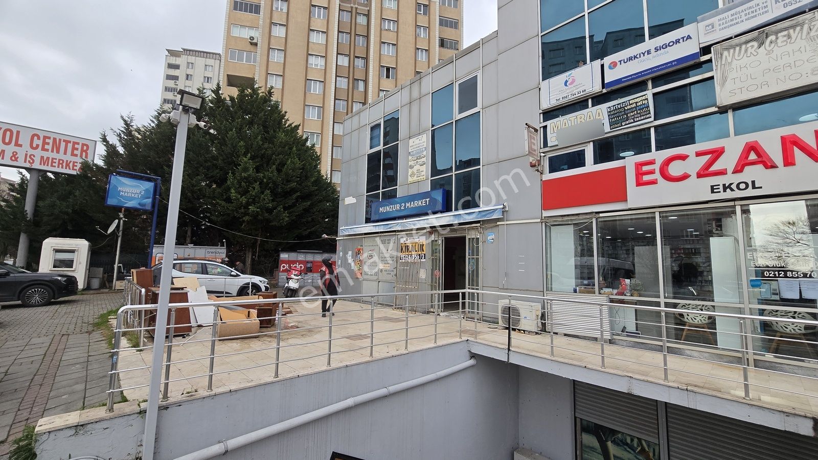 Ekol Center İş Merkezinde Köşe Konum Kiralık Dükkan - Görsel 7